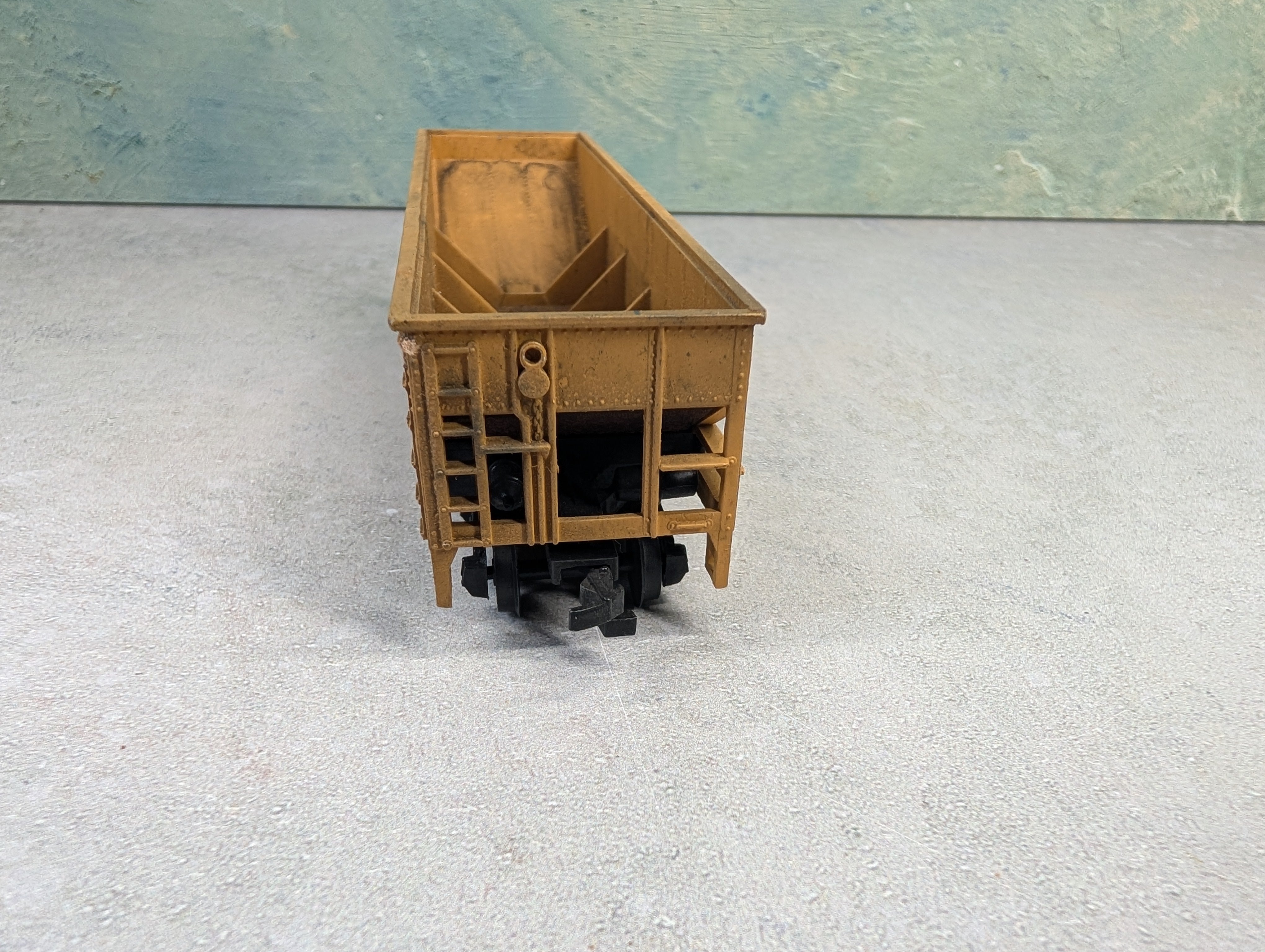 USED Bachmann HO Scale Open Hopper Morrison Knudsen MKIX #750