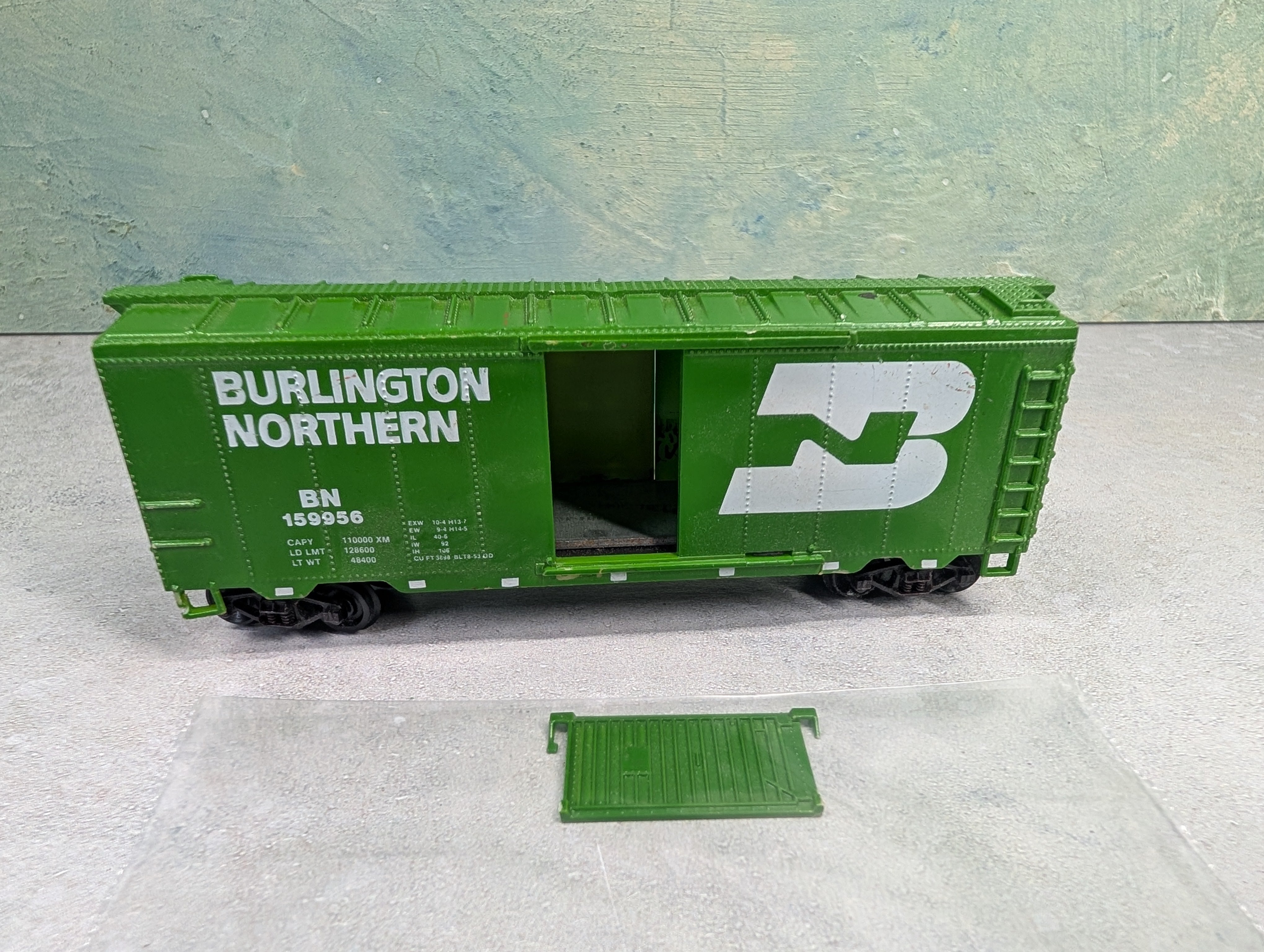 USED Life-Like HO Scale 40' Box Car Burlington Northern BN #159956