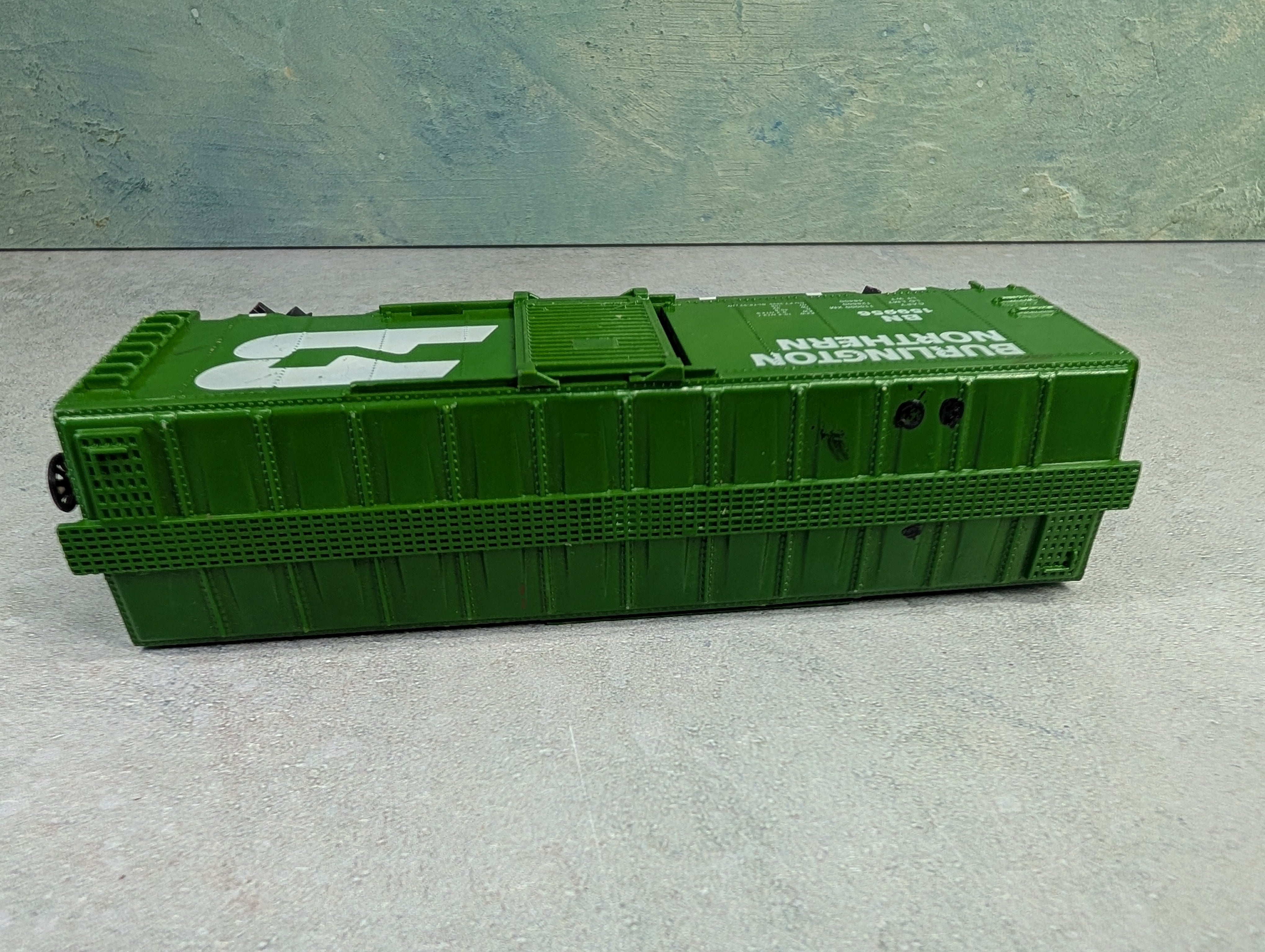 USED Life-Like HO Scale 40' Box Car Burlington Northern BN #159956
