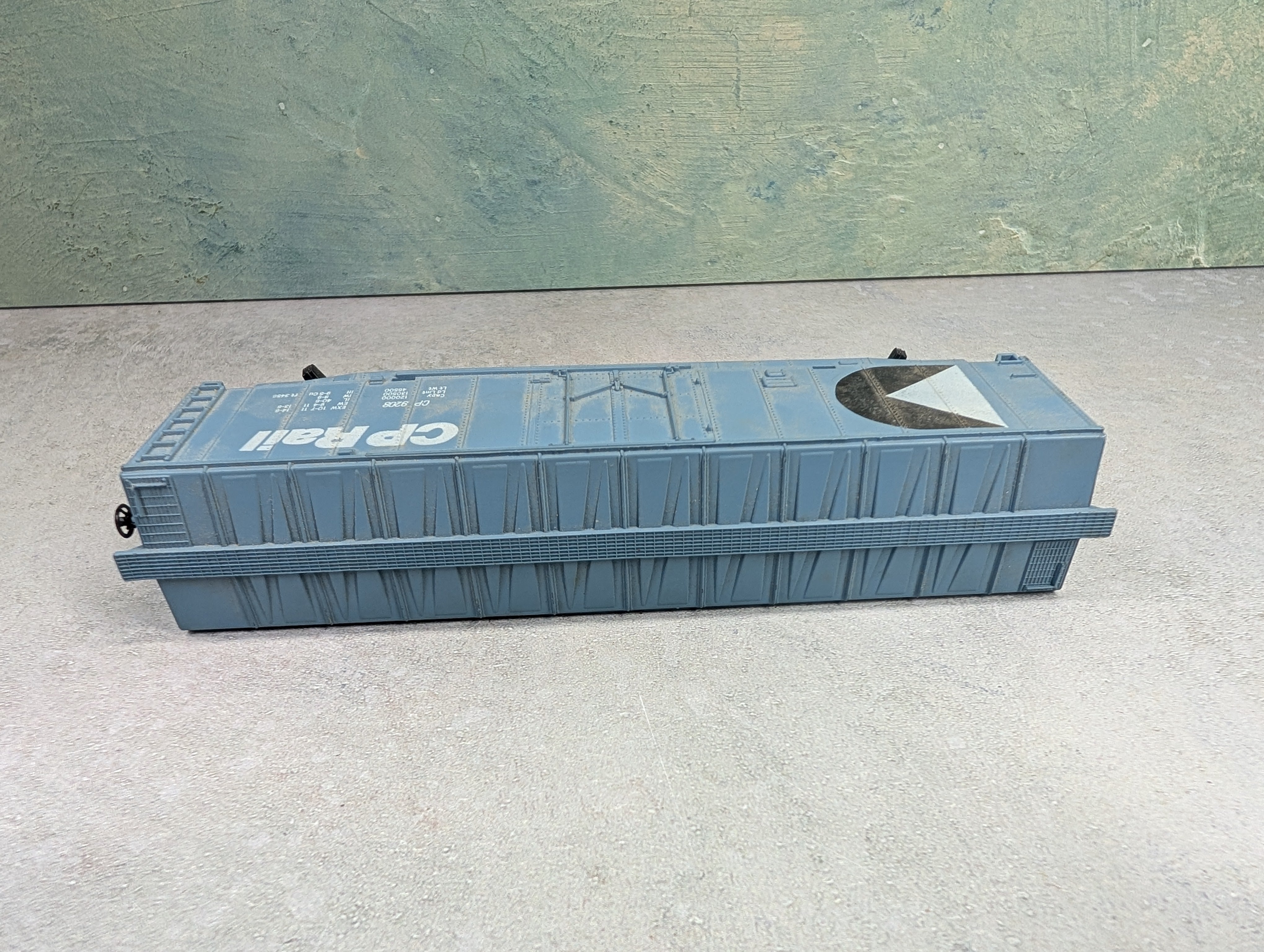 USED Tyco HO Scale 50' Box Car CP Rail CP #9208