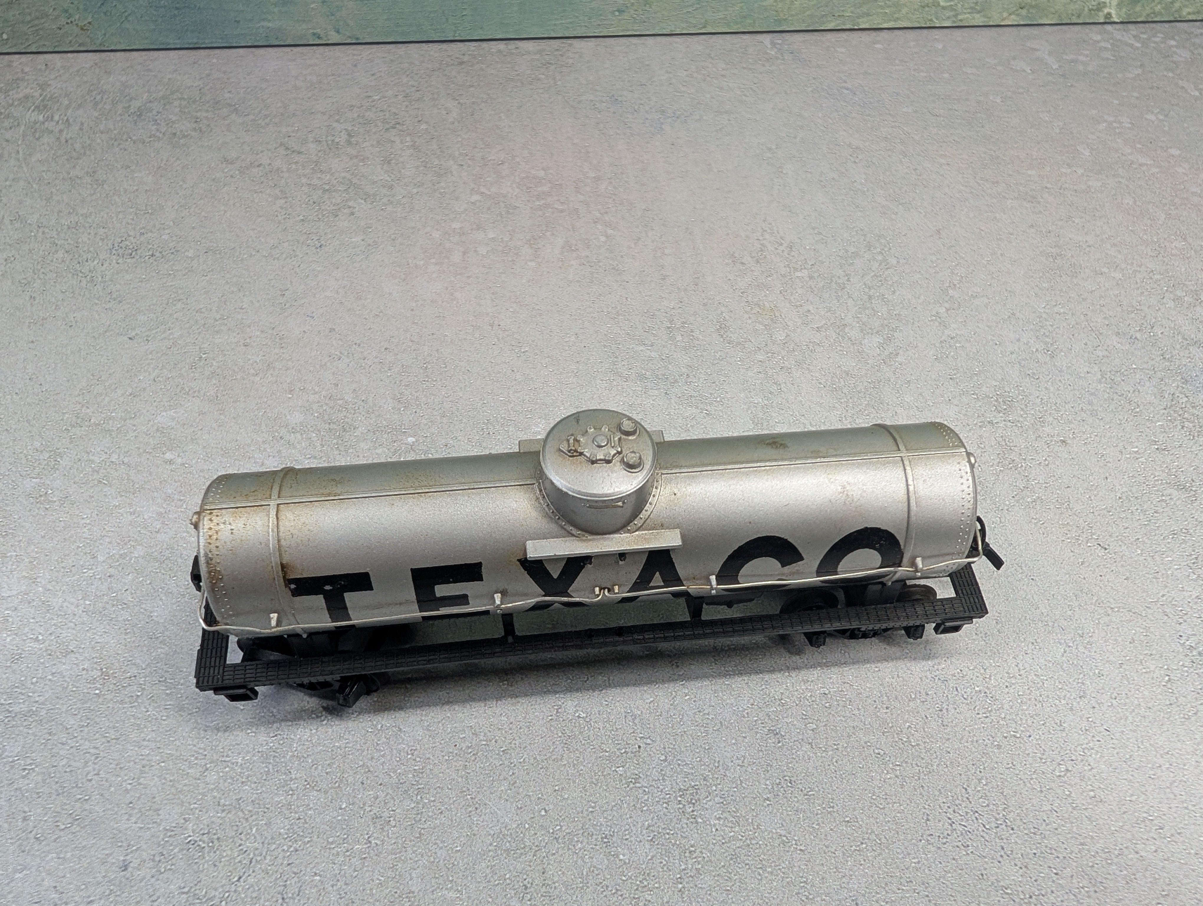 USED Tyco HO Scale Tank Car Texaco