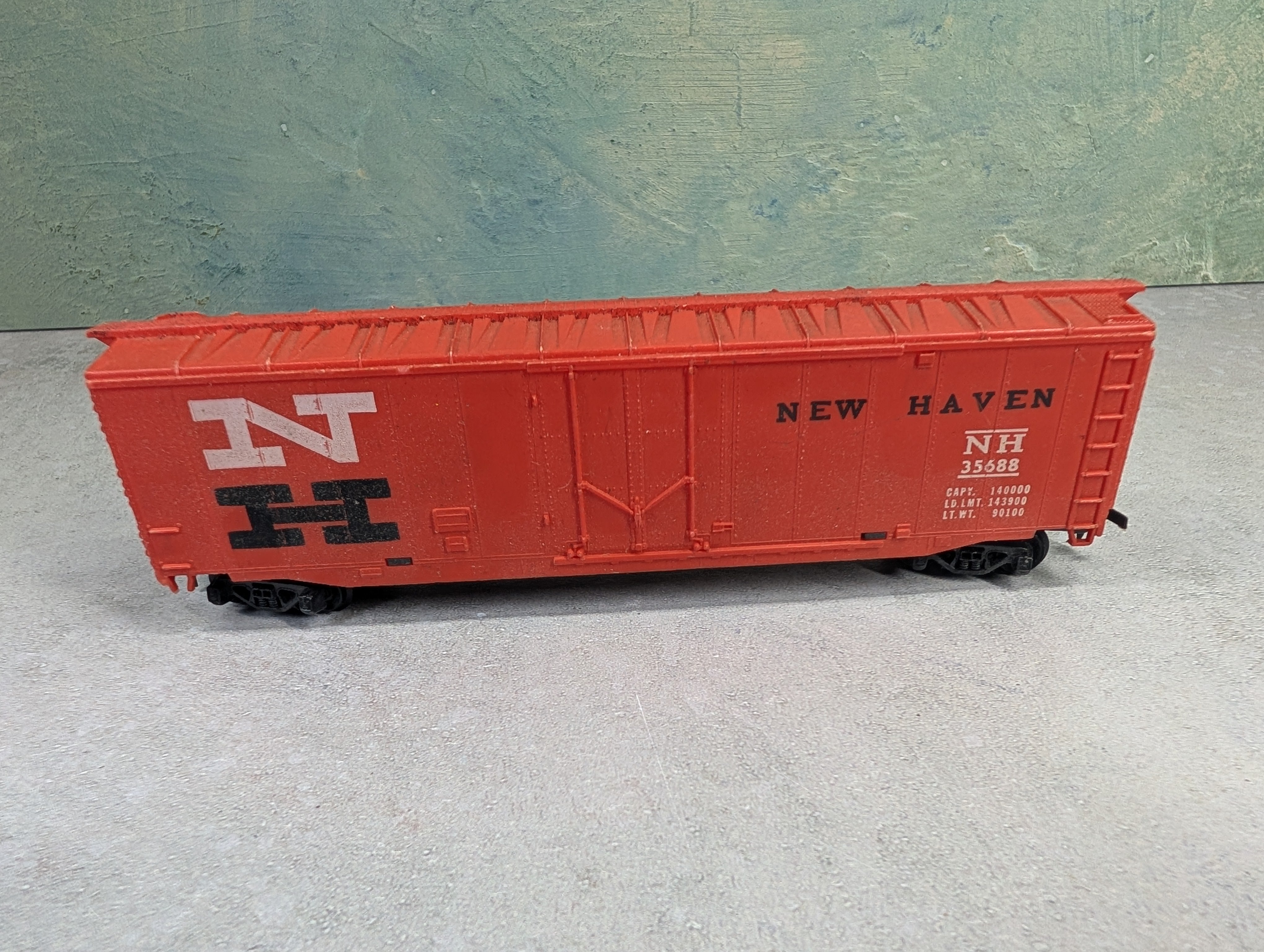 USED Tyco HO Scale 50' Box Car New Haven NH #35688