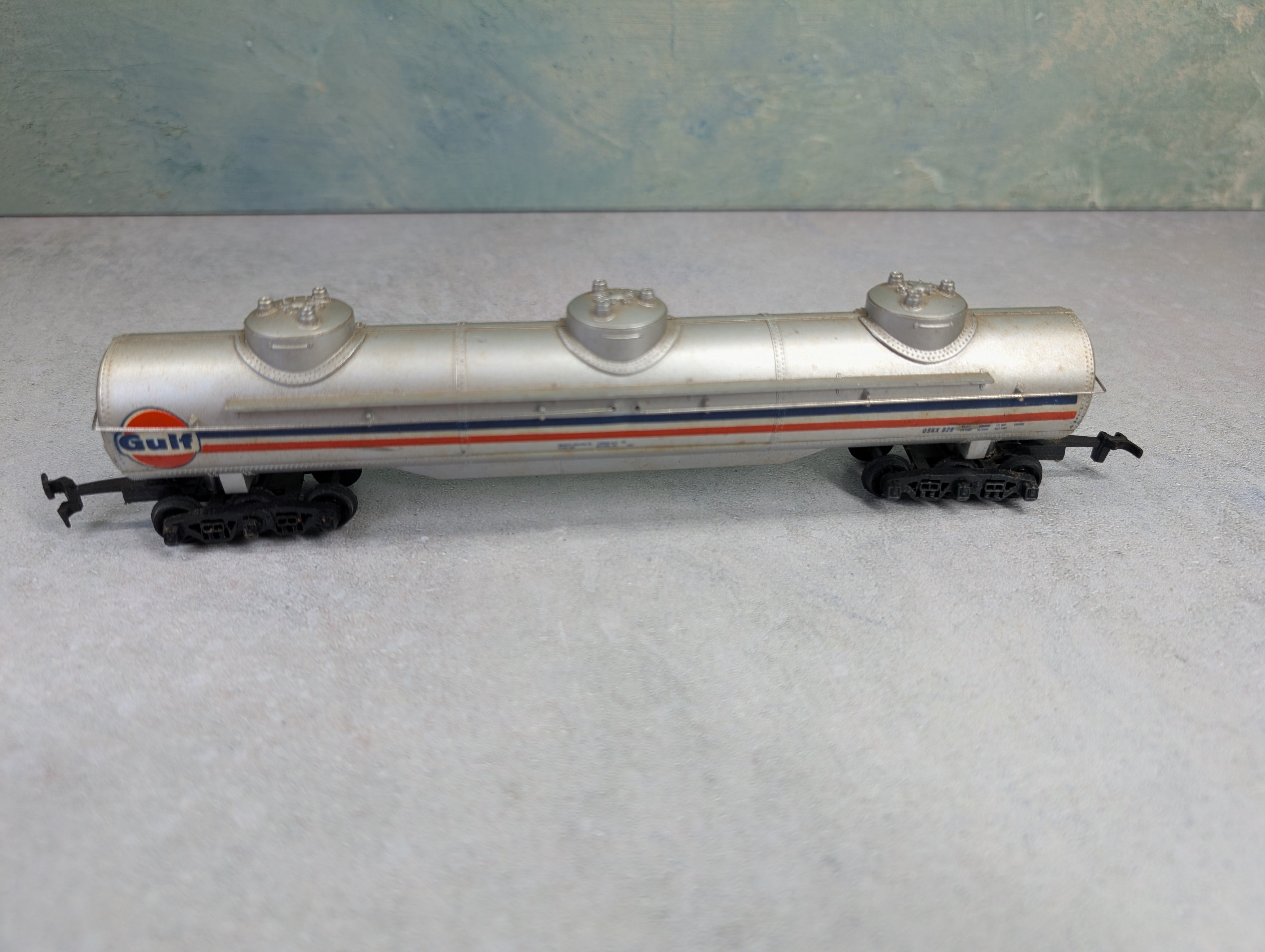 USED Tyco HO Scale Triple Dome Tank Car Gulf OSKX #829