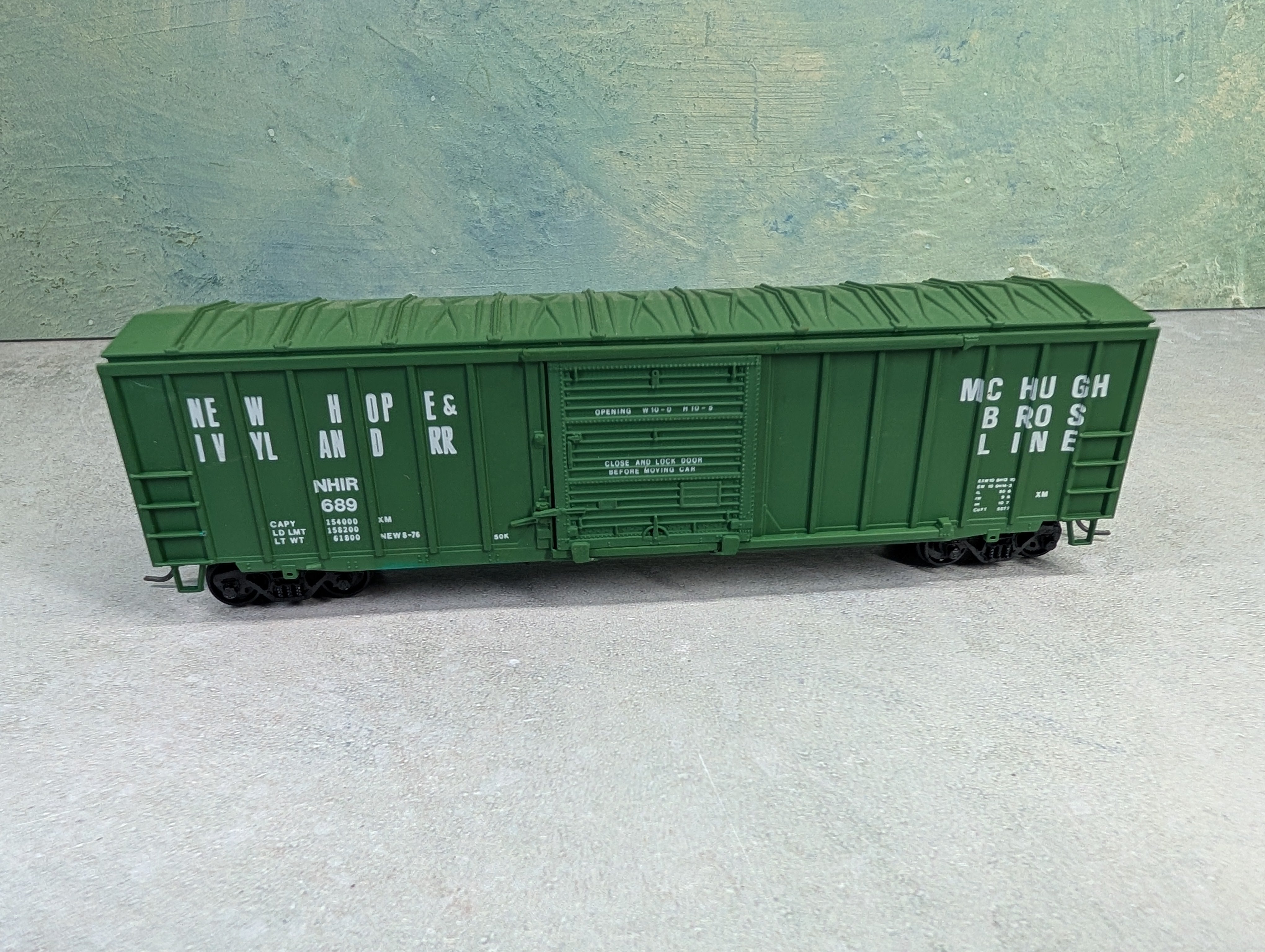 USED Athearn HO Scale 50' Box Car New Hope and Ivyland NHIR #689 Bev-Bel