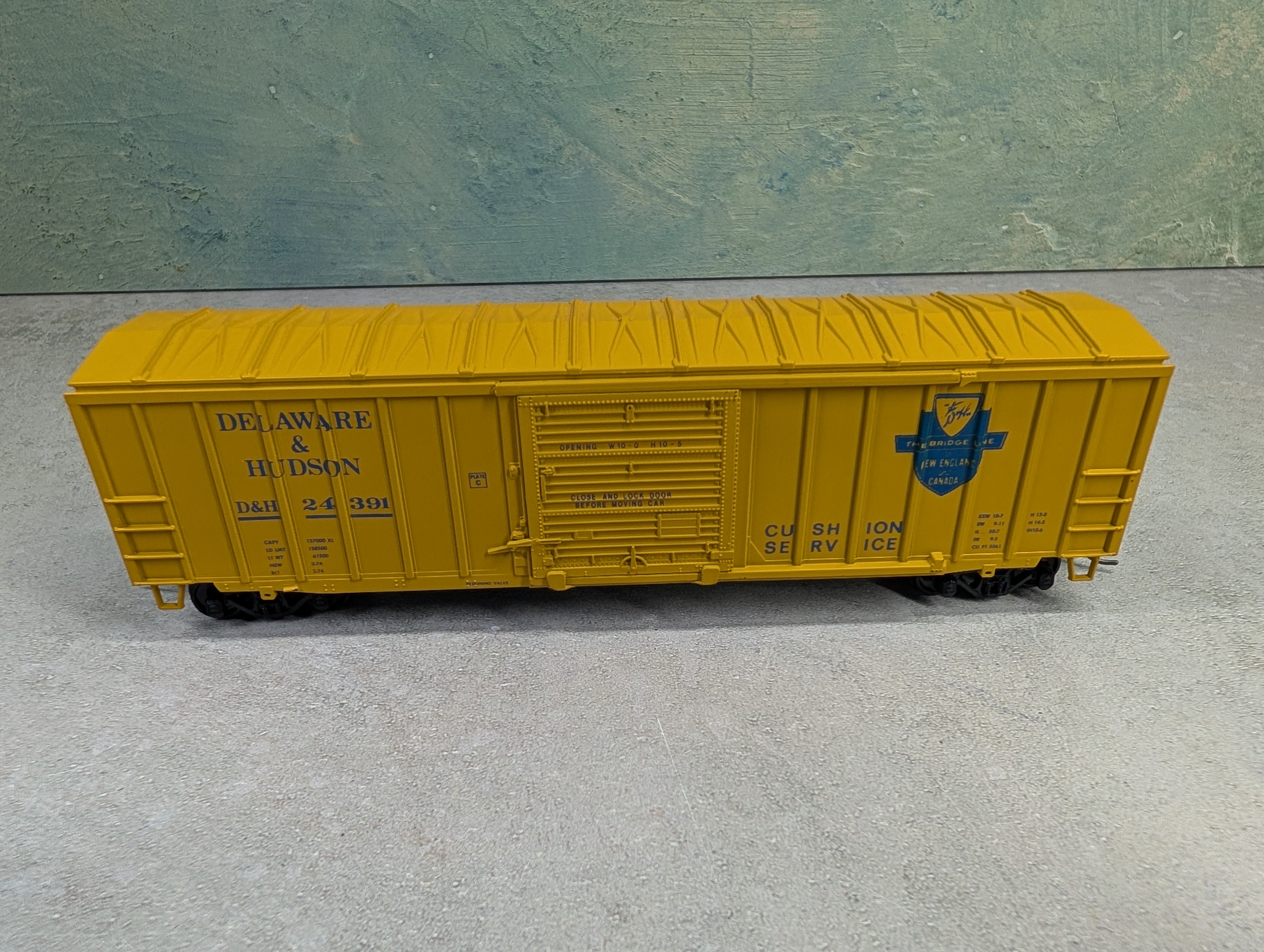 USED Athearn HO Scale 50' Box Car Delaware and Hudson DH #24391 Bev-Bel