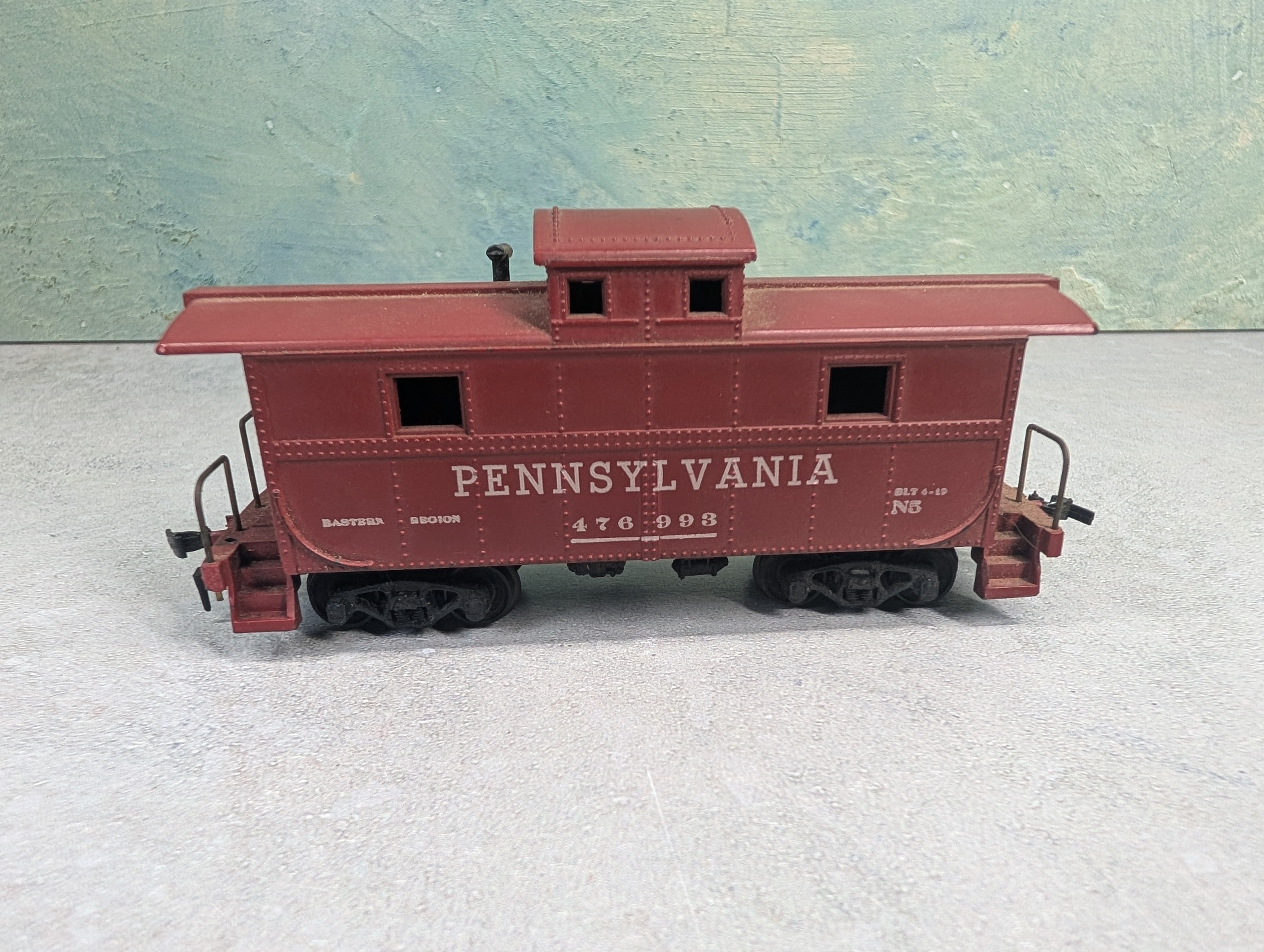 USED PENN LINE HO Scale Caboose Pennsylvania #476993