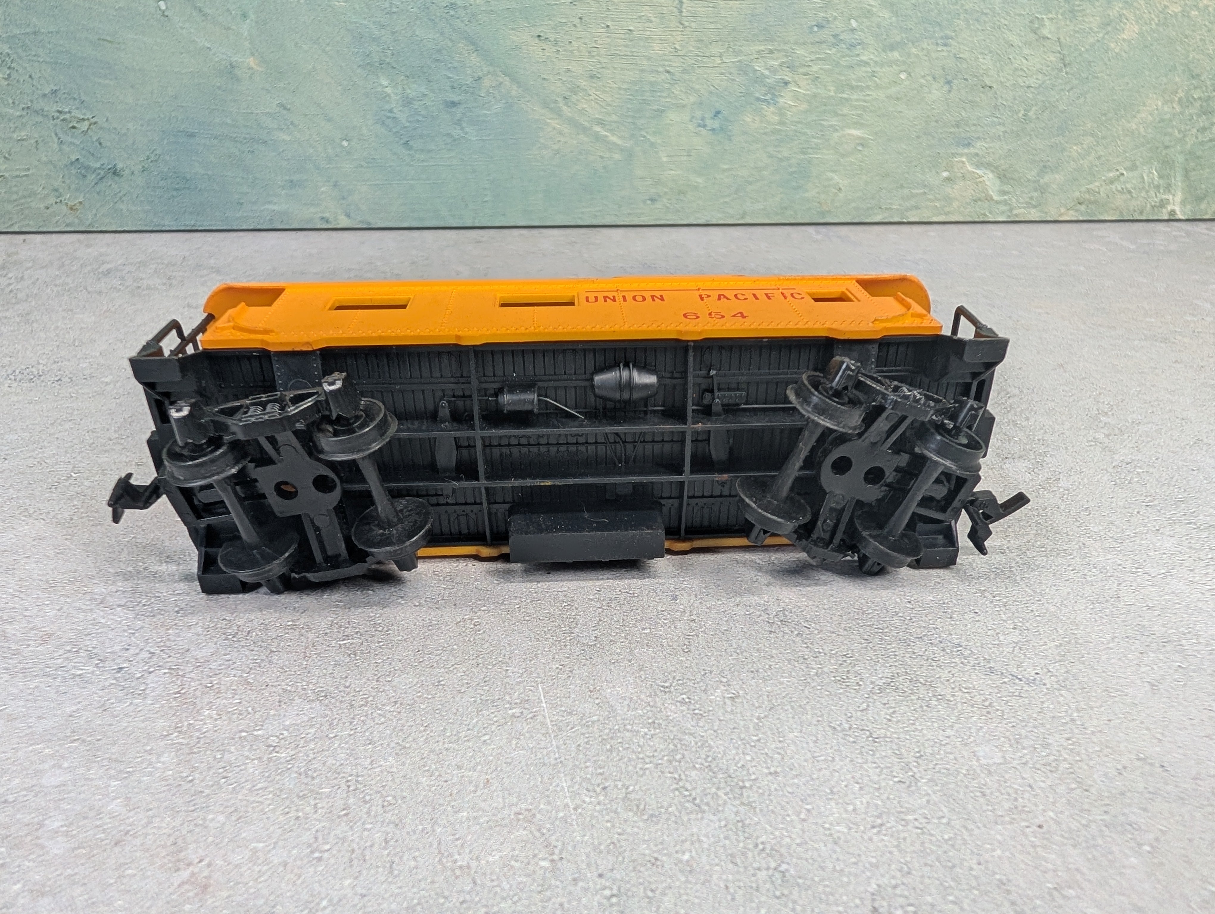 USED Tyco HO Scale Caboose Union Pacific #654