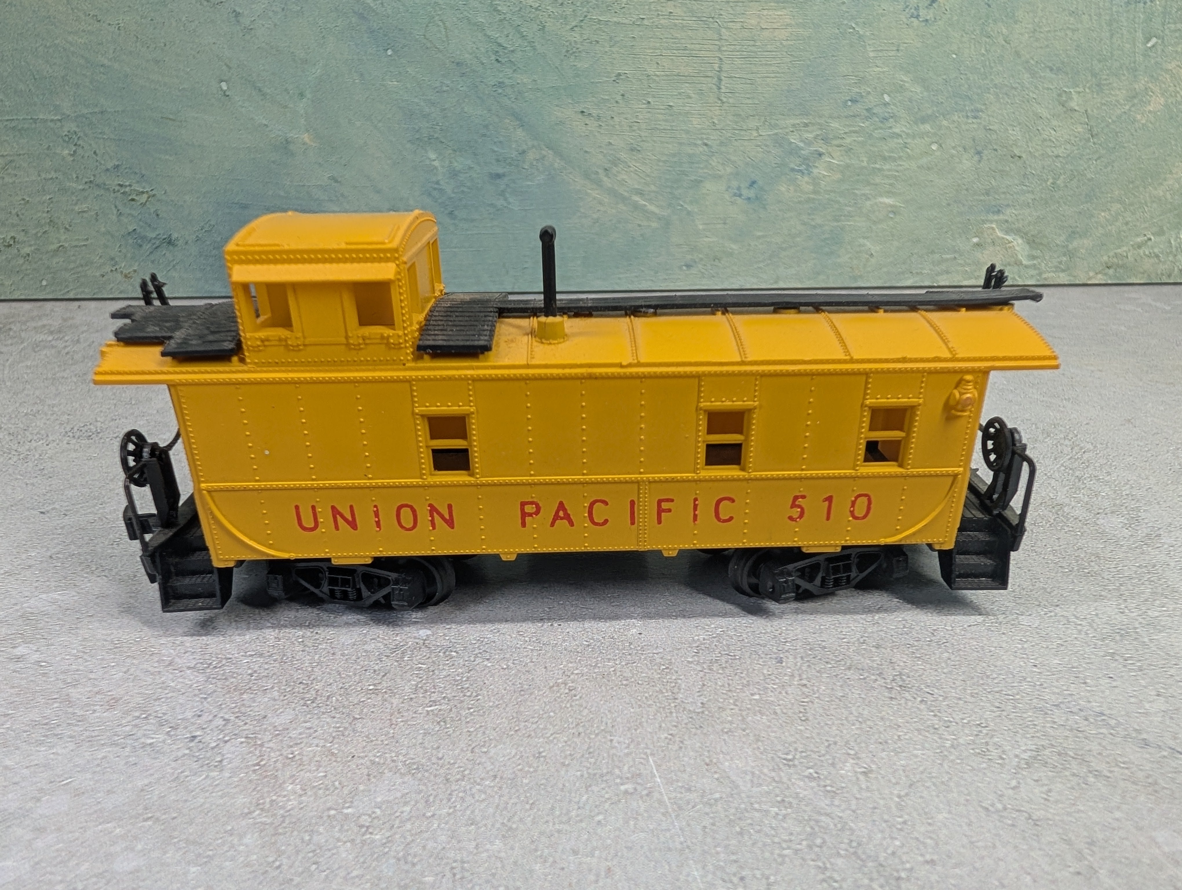 USED AHM HO Scale Caboose Union Pacific #510
