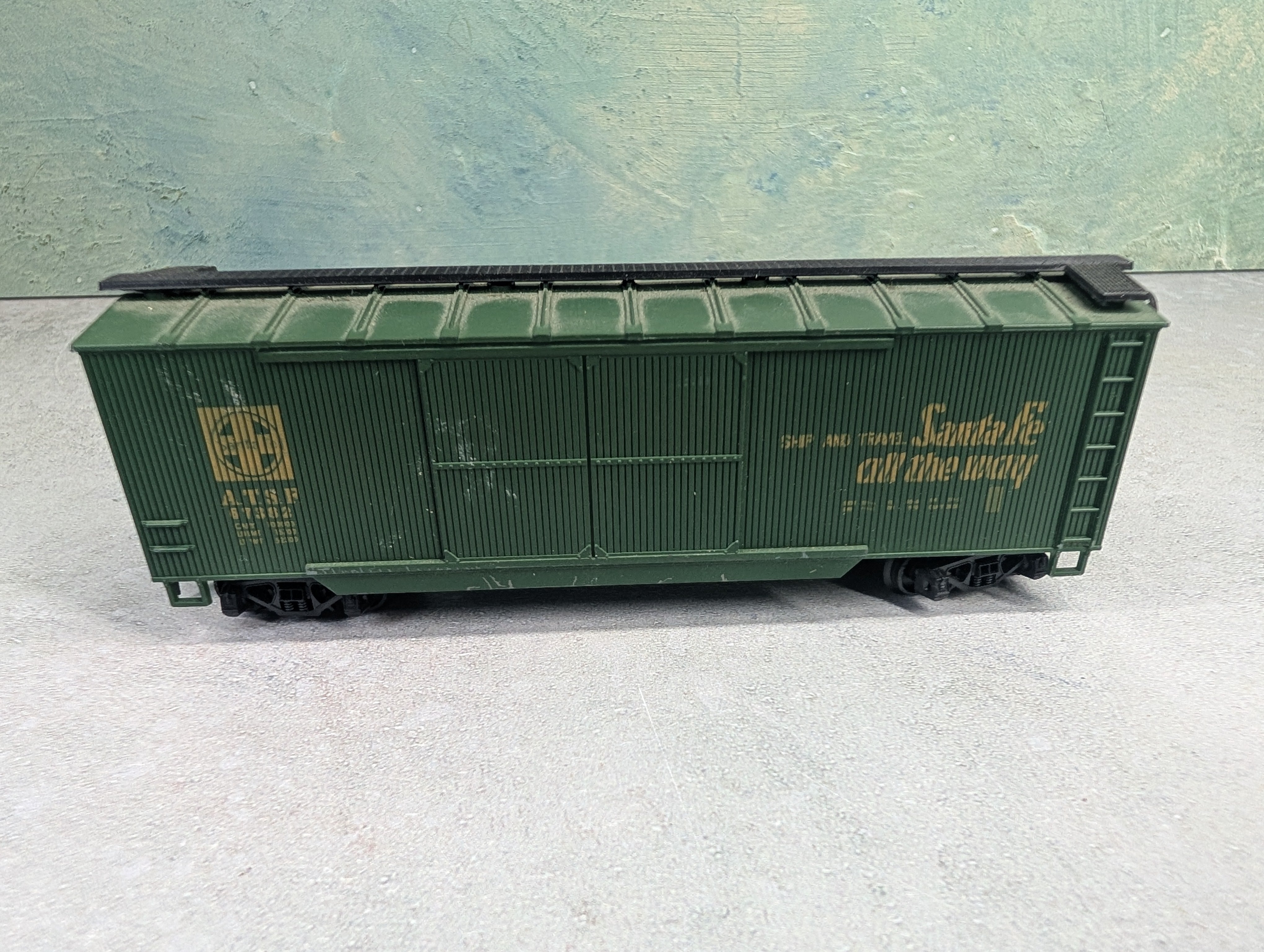 USED ROCO HO Scale 40' Wooden DD Box Car Santa Fe ATSF #67382