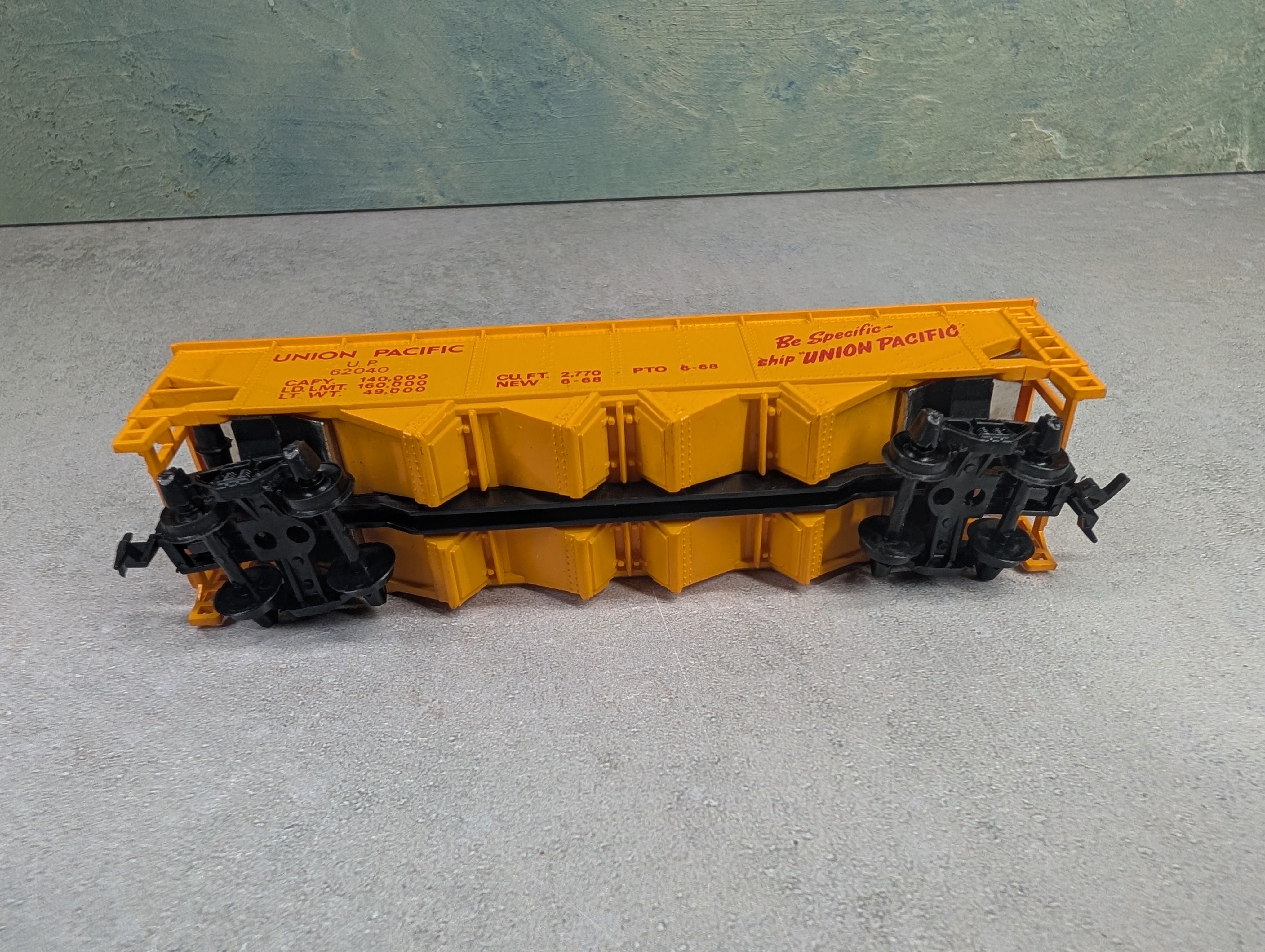 USED Tyco HO Scale Quad Hopper Union Pacific UP #62040