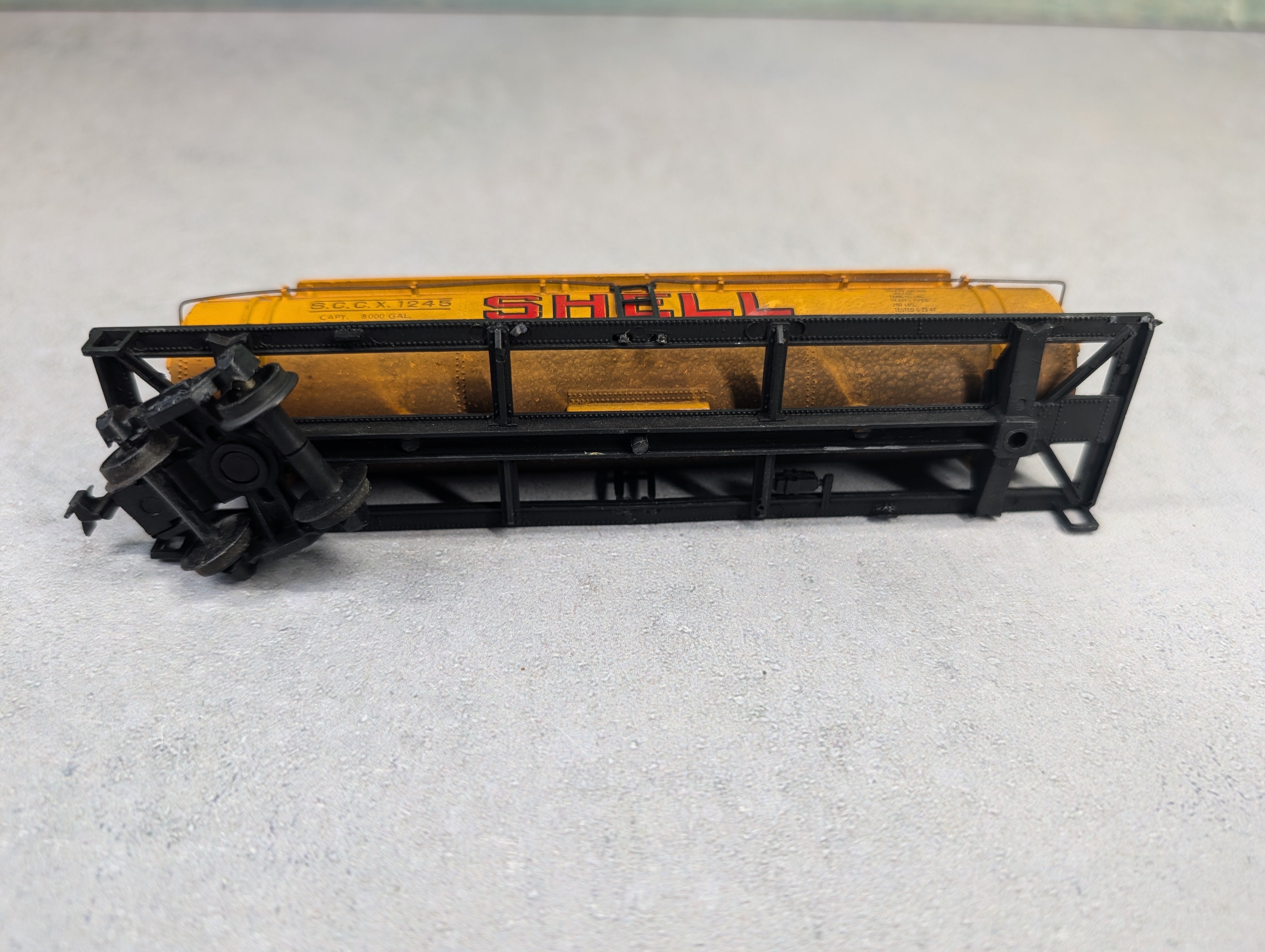 USED HO Scale Triple Dome Tank Car Shell SCCX #1245 Weathered