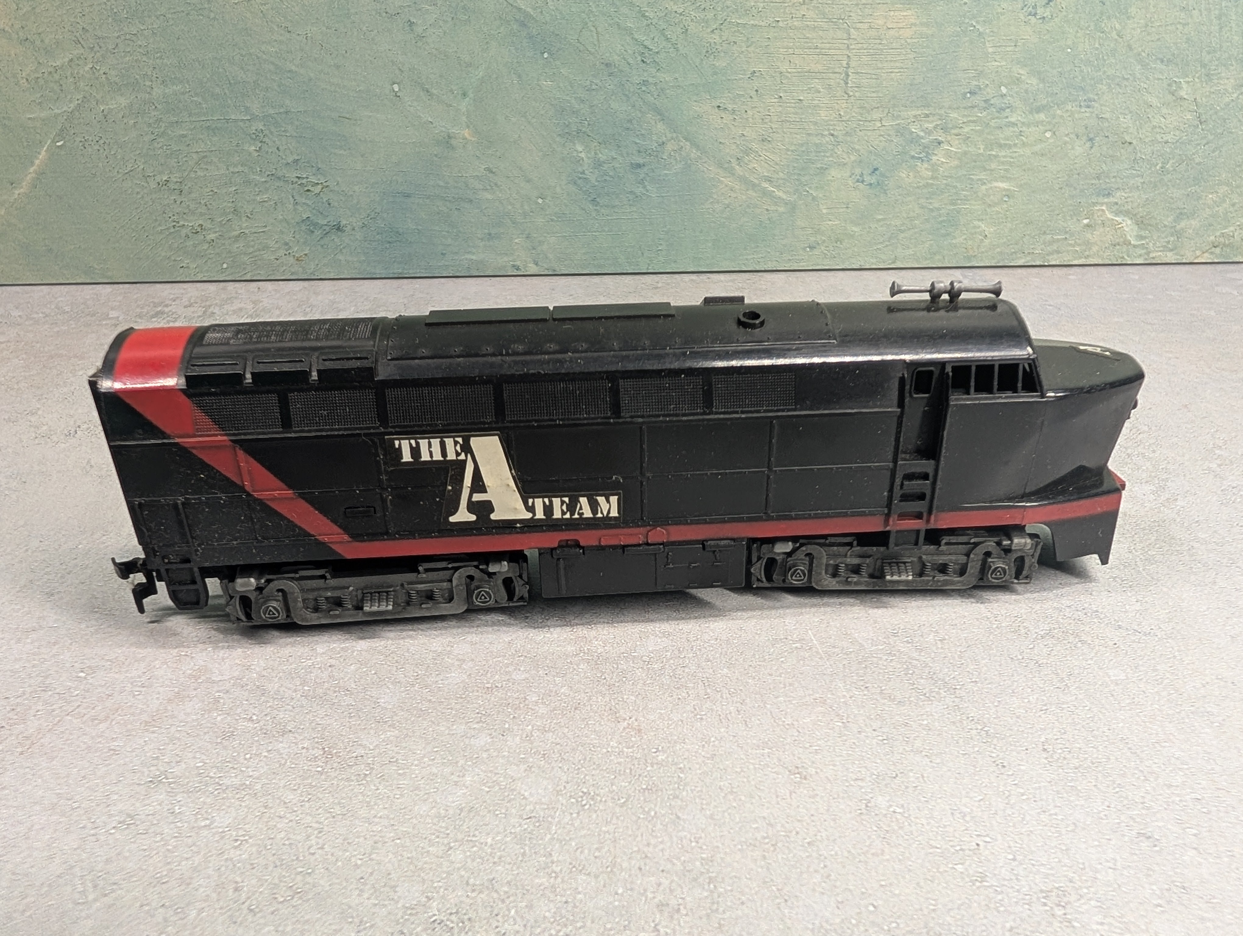 USED Tyco HO Scale Diesel Locomotive The A Team Runs DC