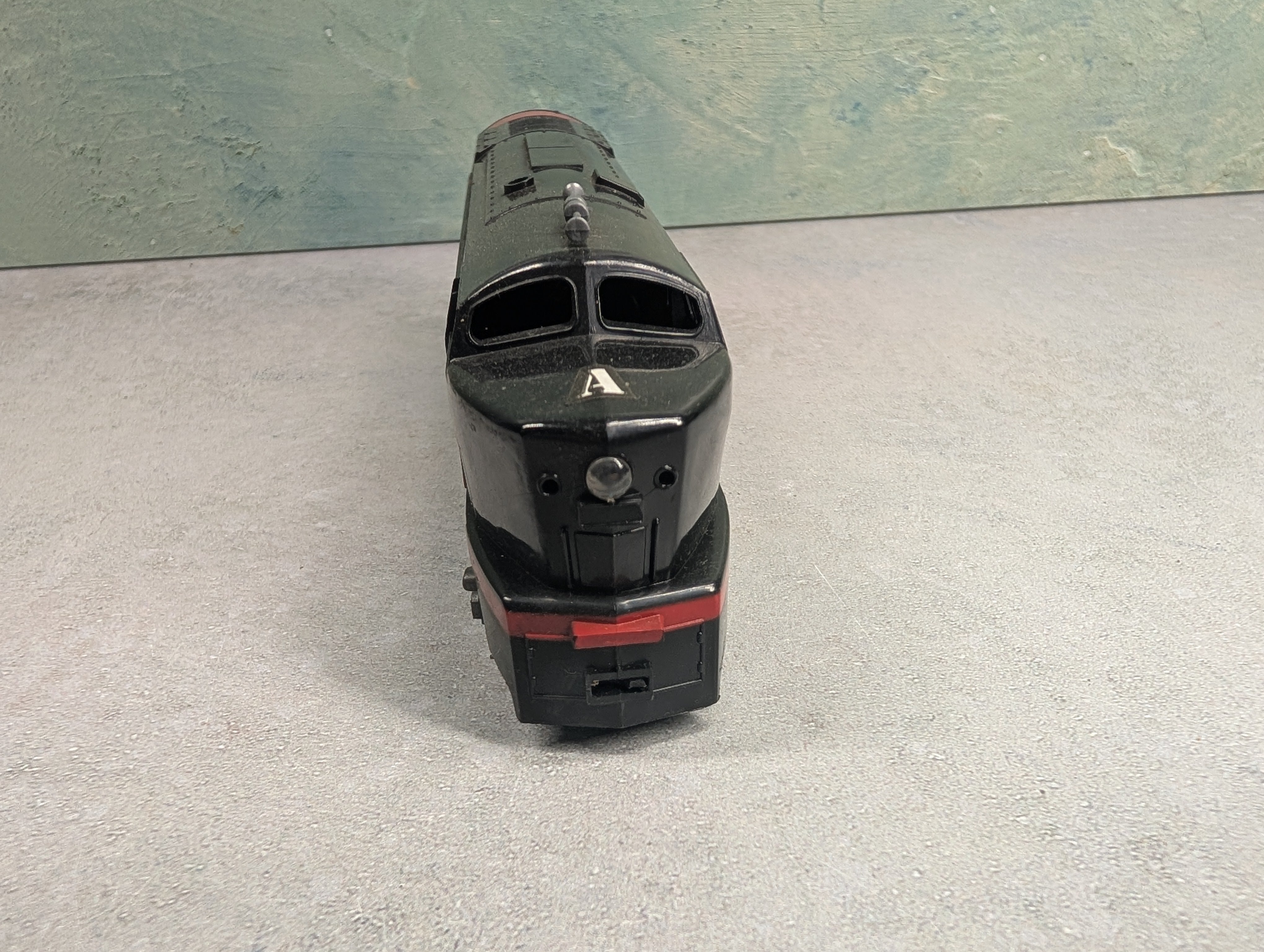 USED Tyco HO Scale Diesel Locomotive The A Team Runs DC