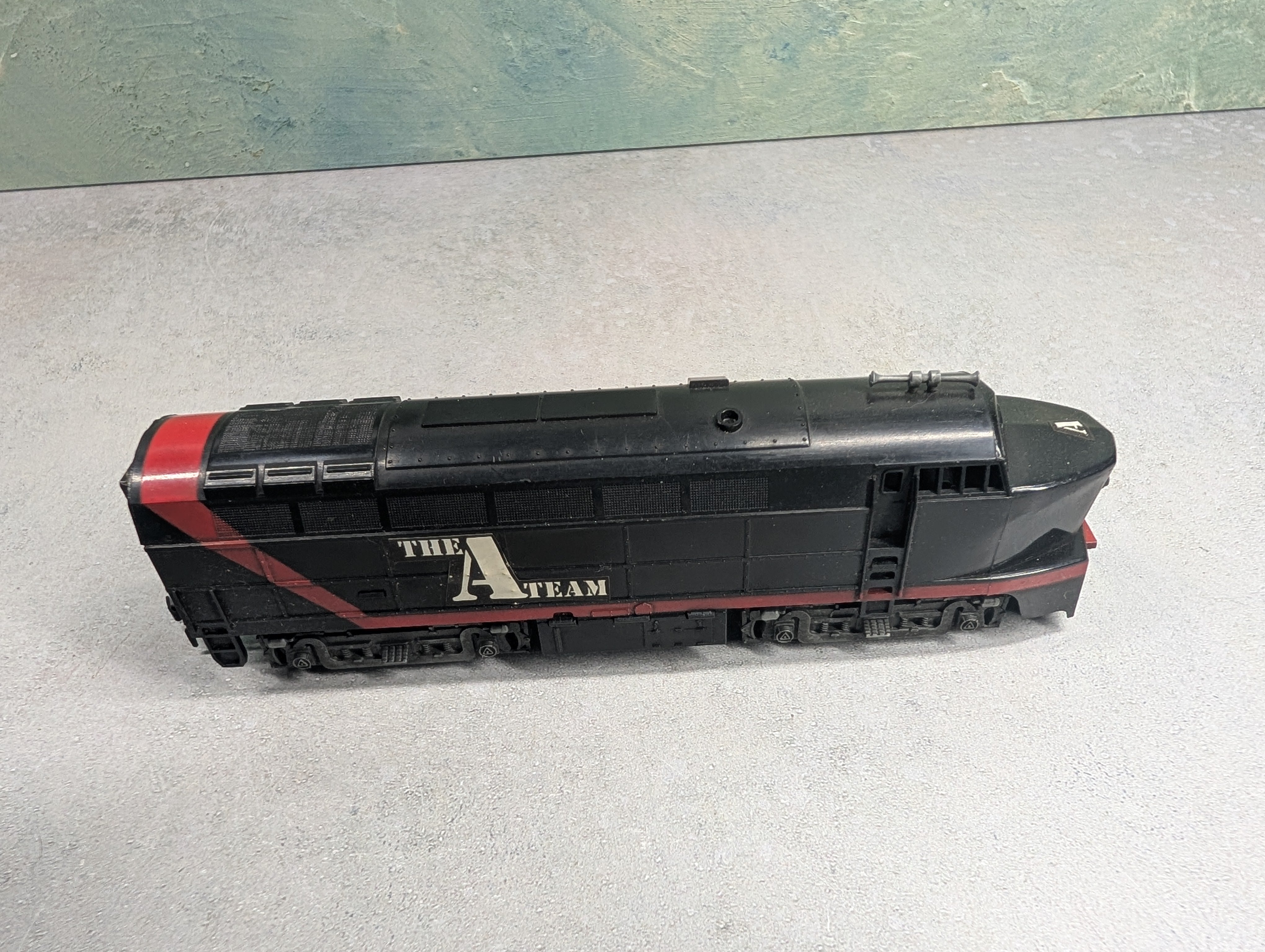 USED Tyco HO Scale Diesel Locomotive The A Team Runs DC