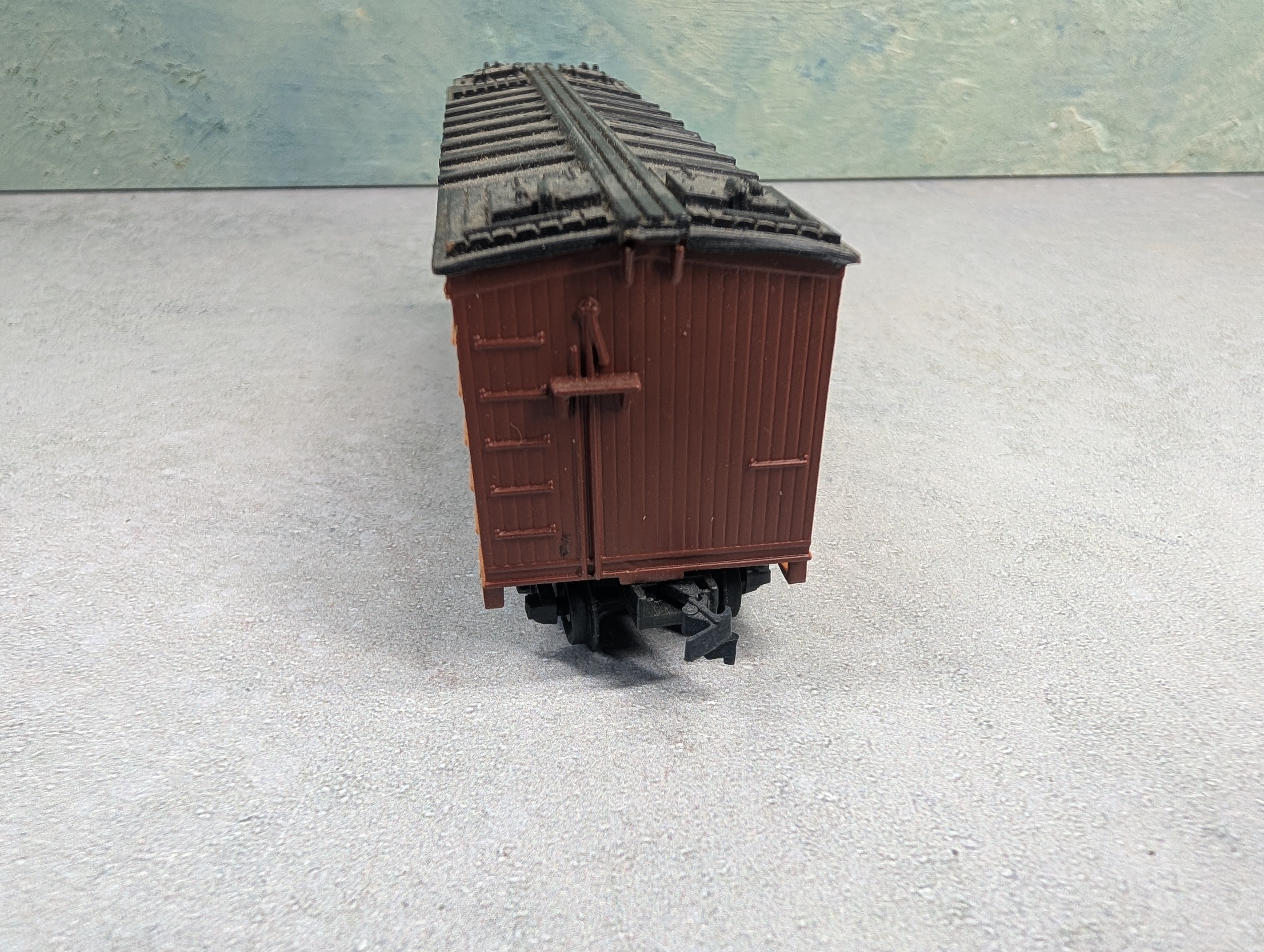 USED HO Scale Wooden Box Car Dubuque URTX #4750