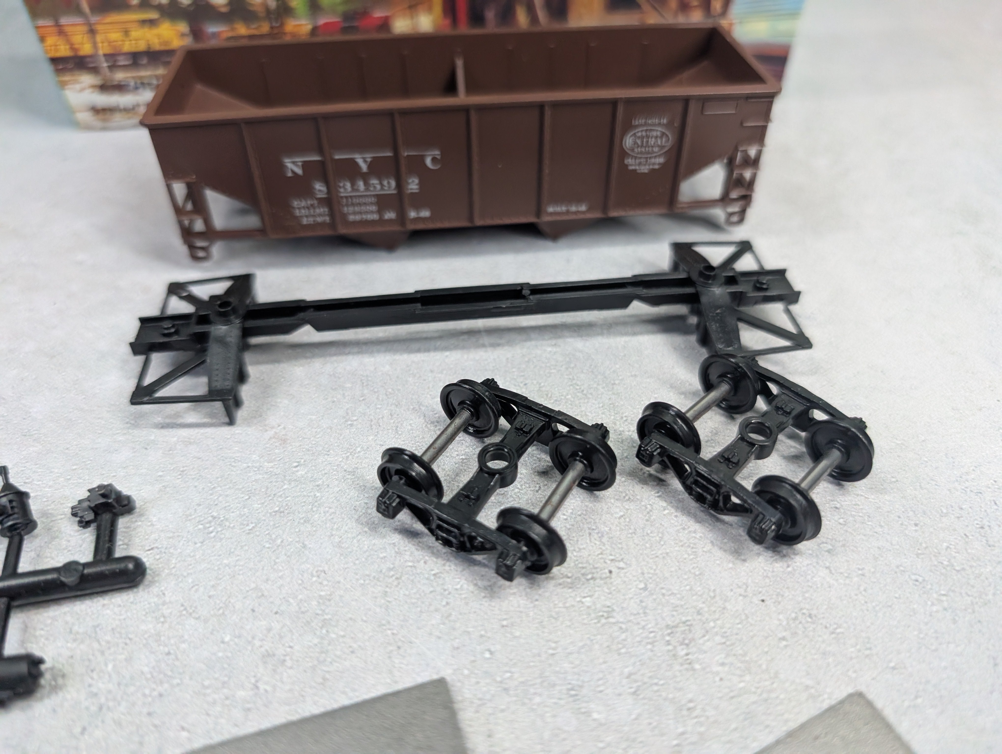 USED Athearn HO Scale 2 Bay Open Hopper New York Central NYC #834592 KIT