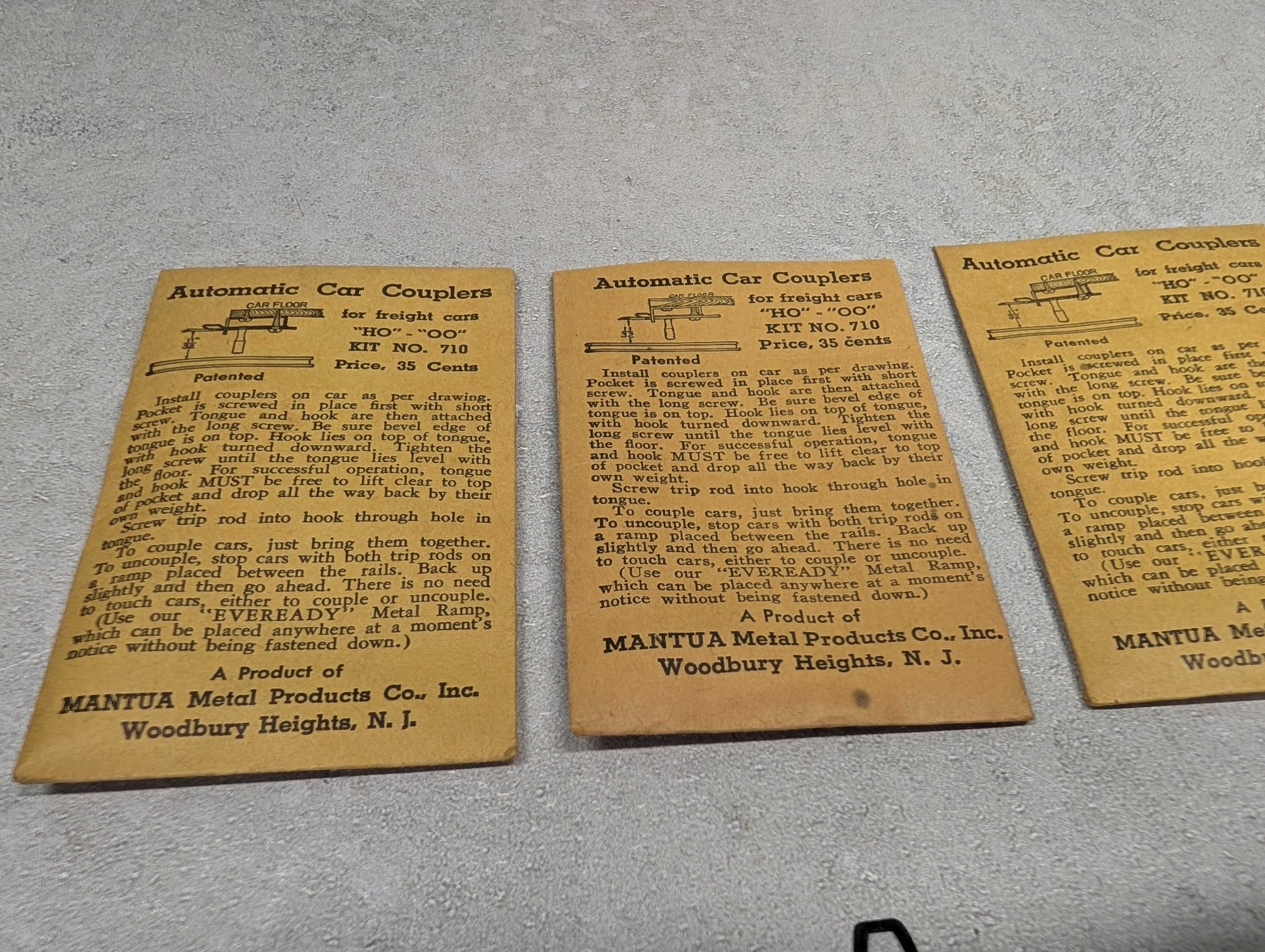 USED Mantua 710 HO Scale Lot of Automatic Car Couplers for Metal or Wood Freight Cars