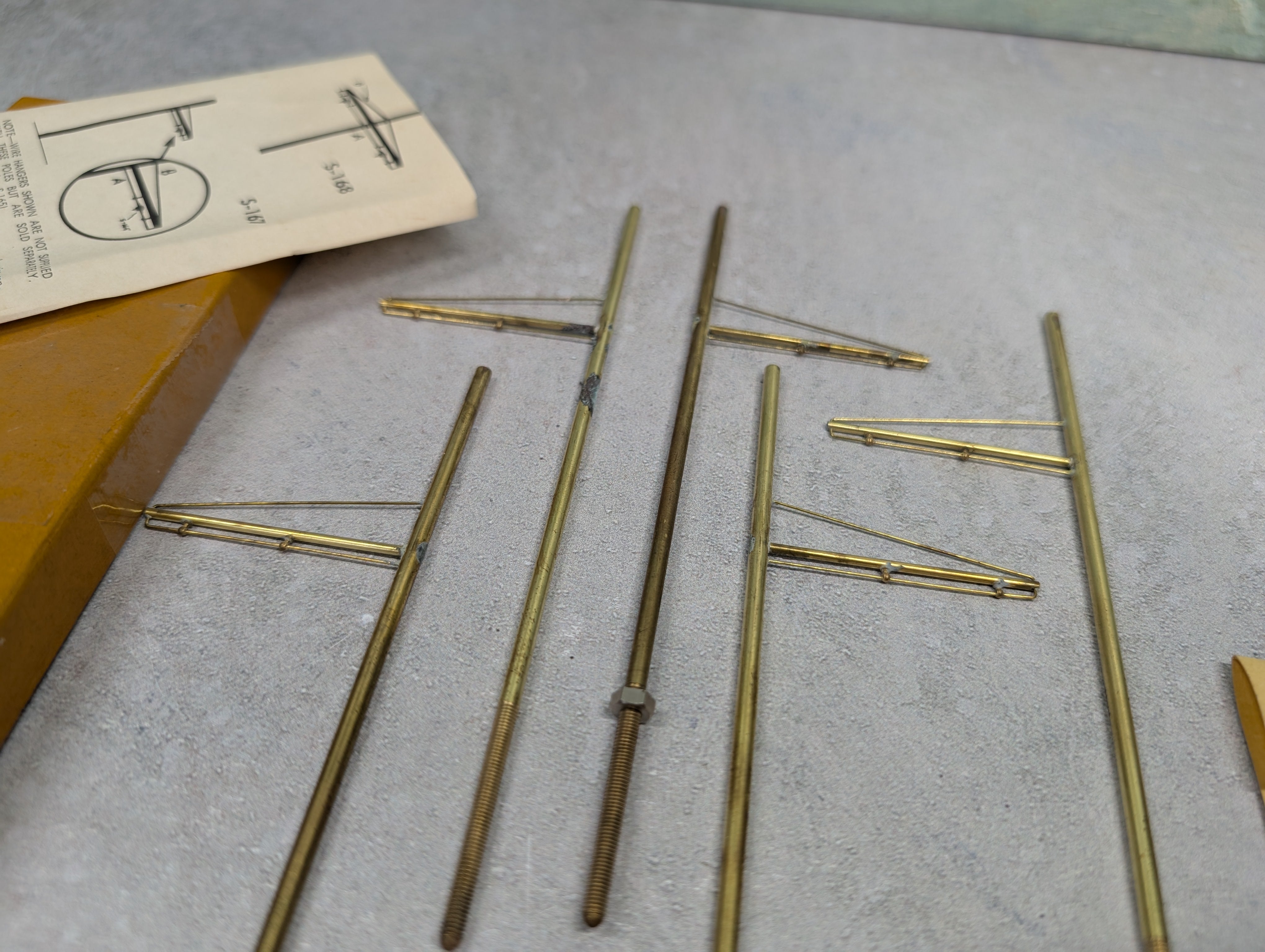 USED Suydam S167 HO Scale Brass Trolley Line Poles & S-166 Overhead Wire Hangers