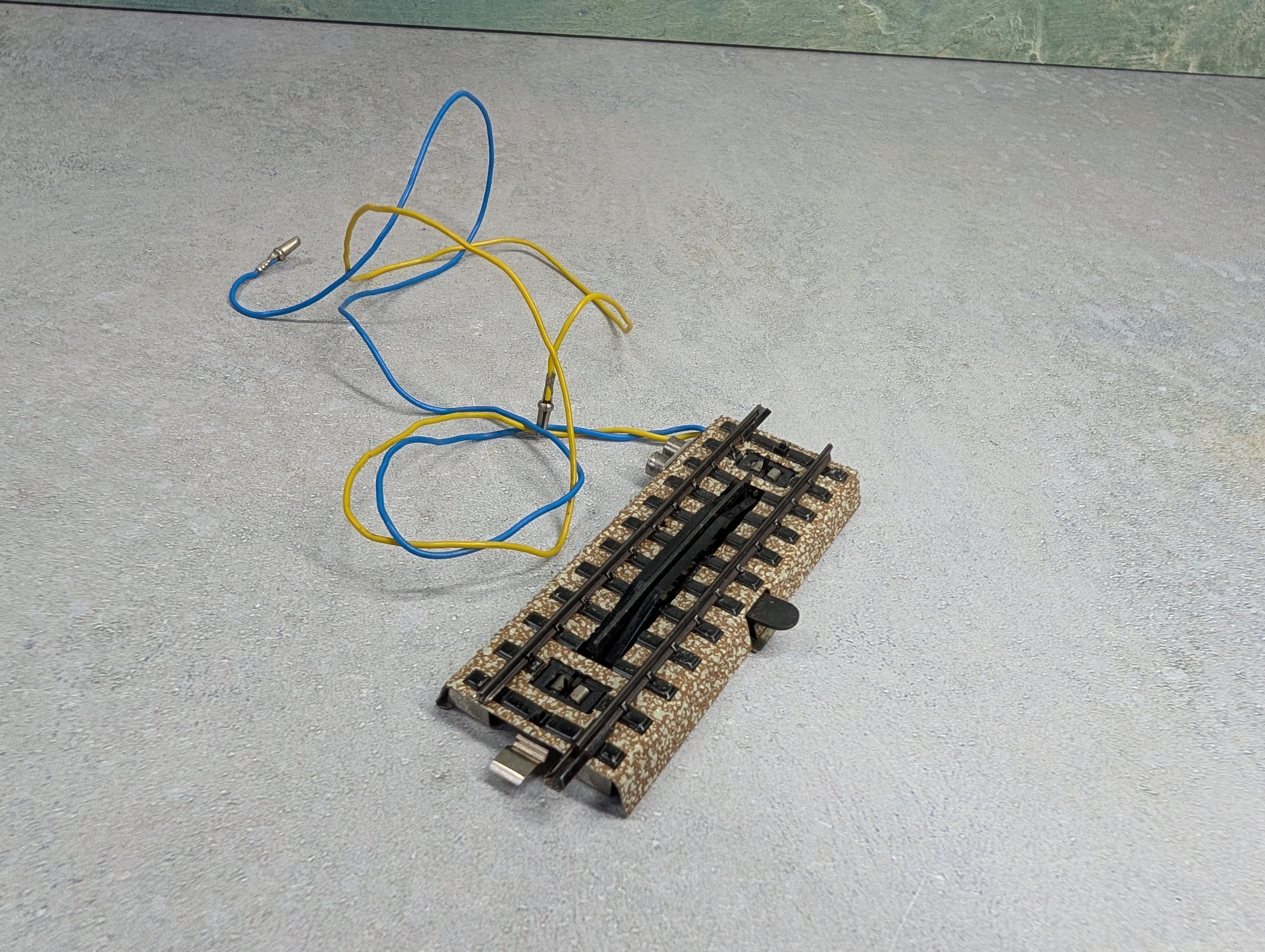 USED Marklin 5112 HO Scale Uncoupling Track