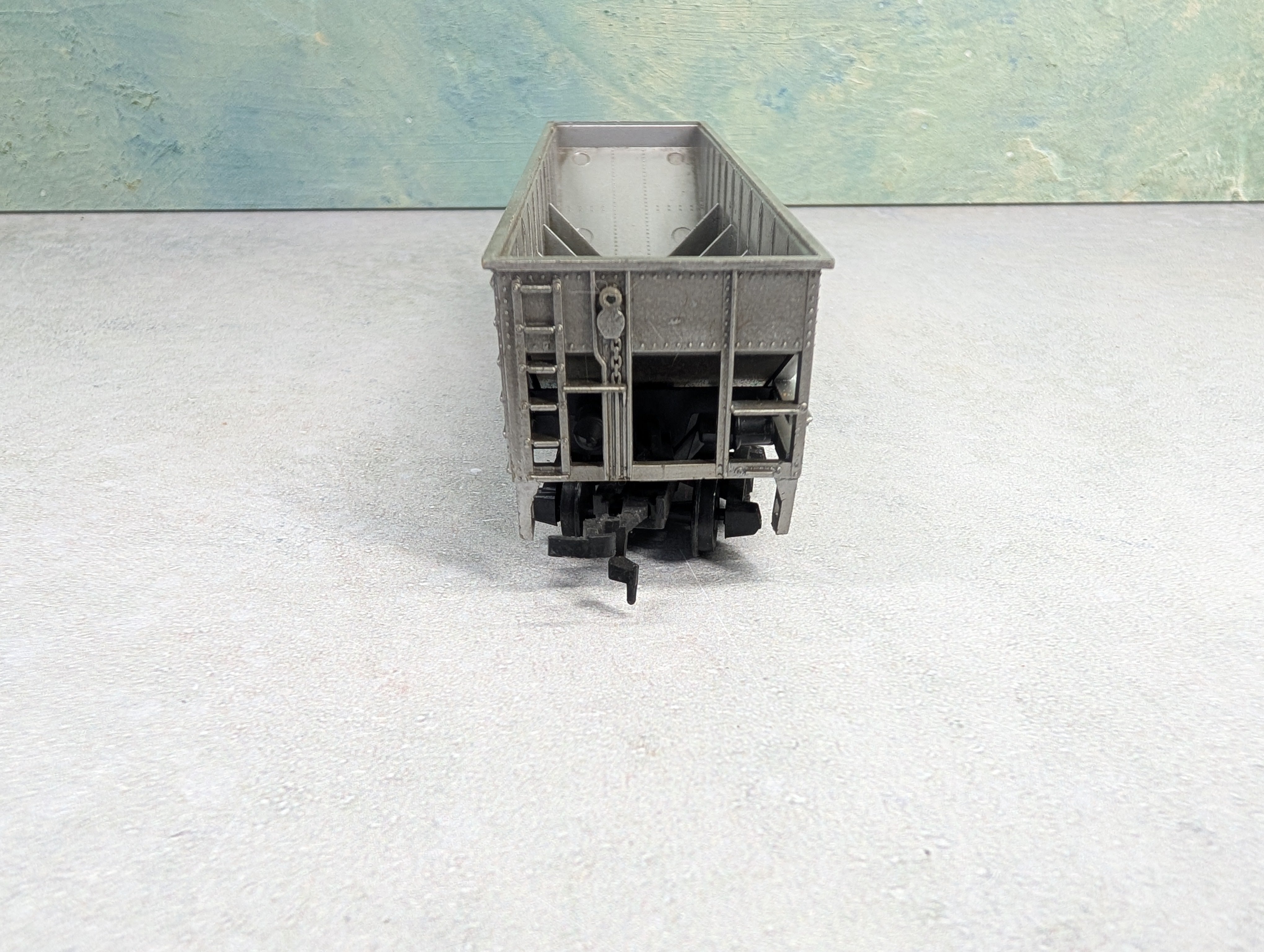 USED Tyco HO Scale 4 Bay Open Hopper Virginian VGN #2610