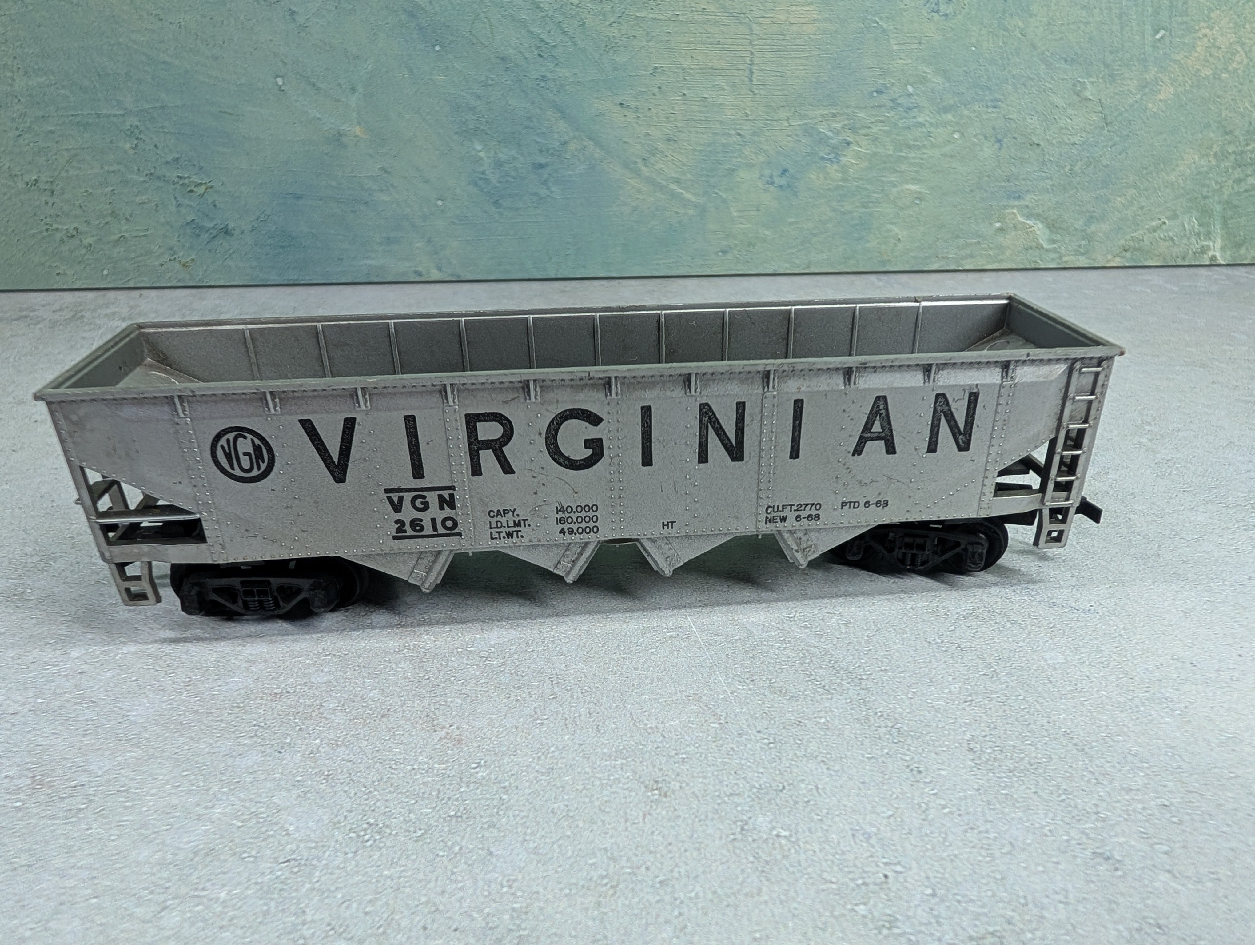 USED Tyco HO Scale 4 Bay Open Hopper Virginian VGN #2610