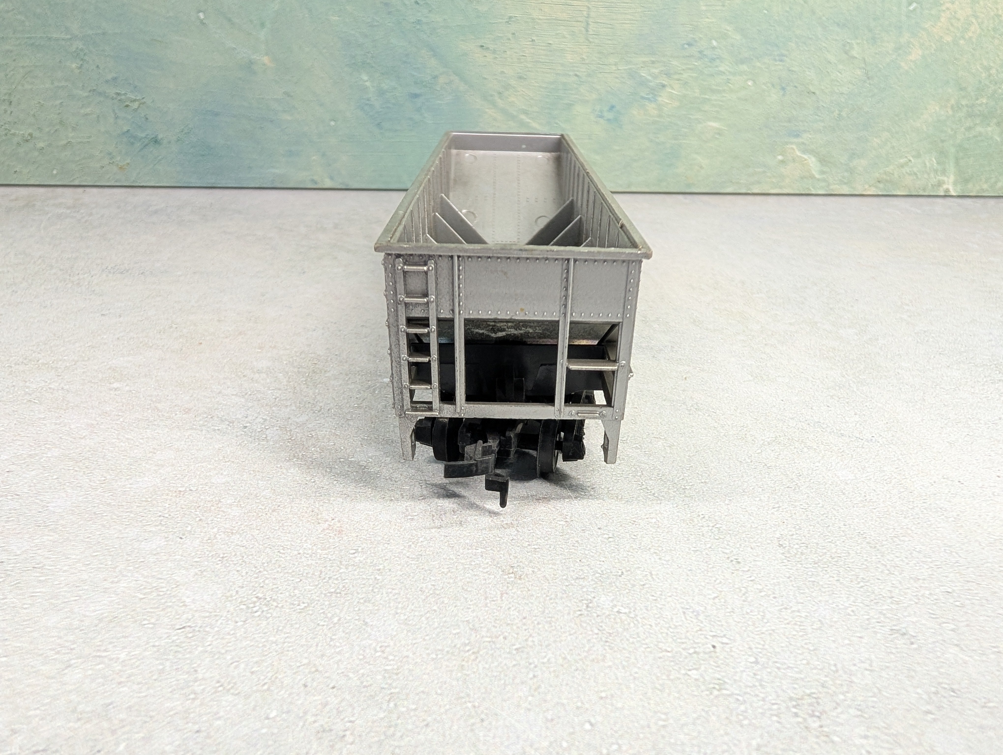 USED Tyco HO Scale 4 Bay Open Hopper Virginian VGN #2610