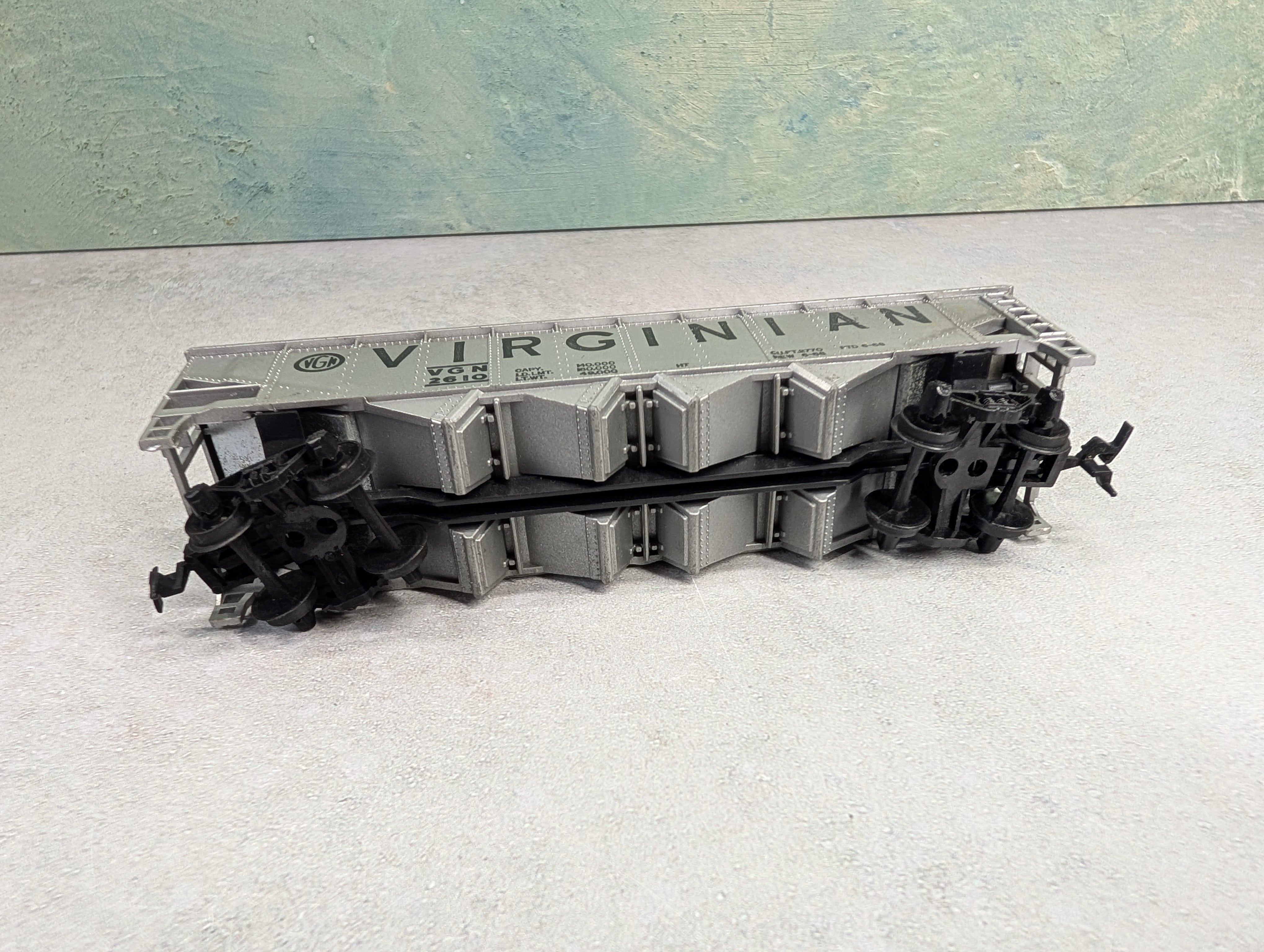 USED Tyco HO Scale 4 Bay Open Hopper Virginian VGN #2610