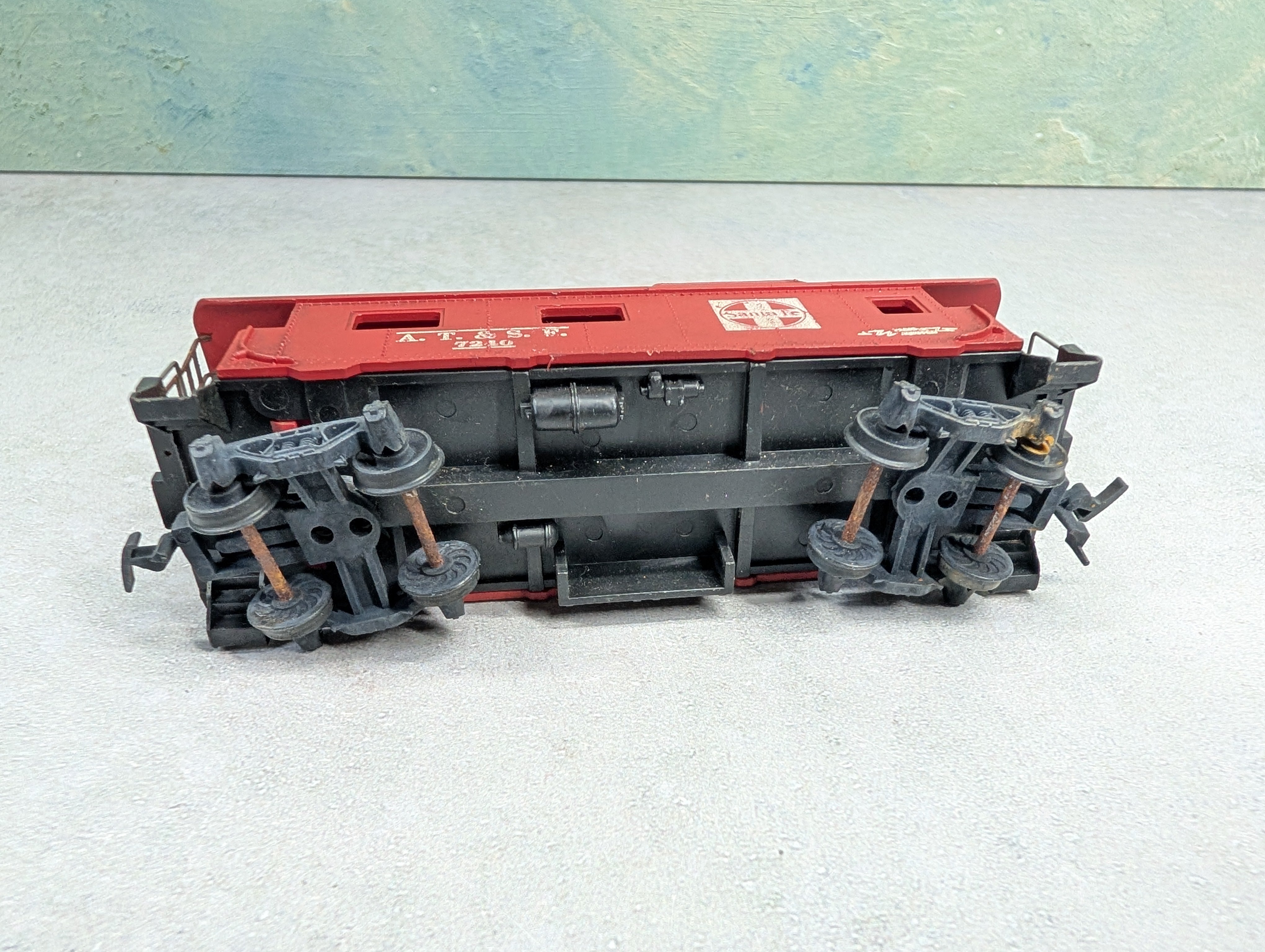 USED HO Scale Caboose Santa Fe ATSF #7240