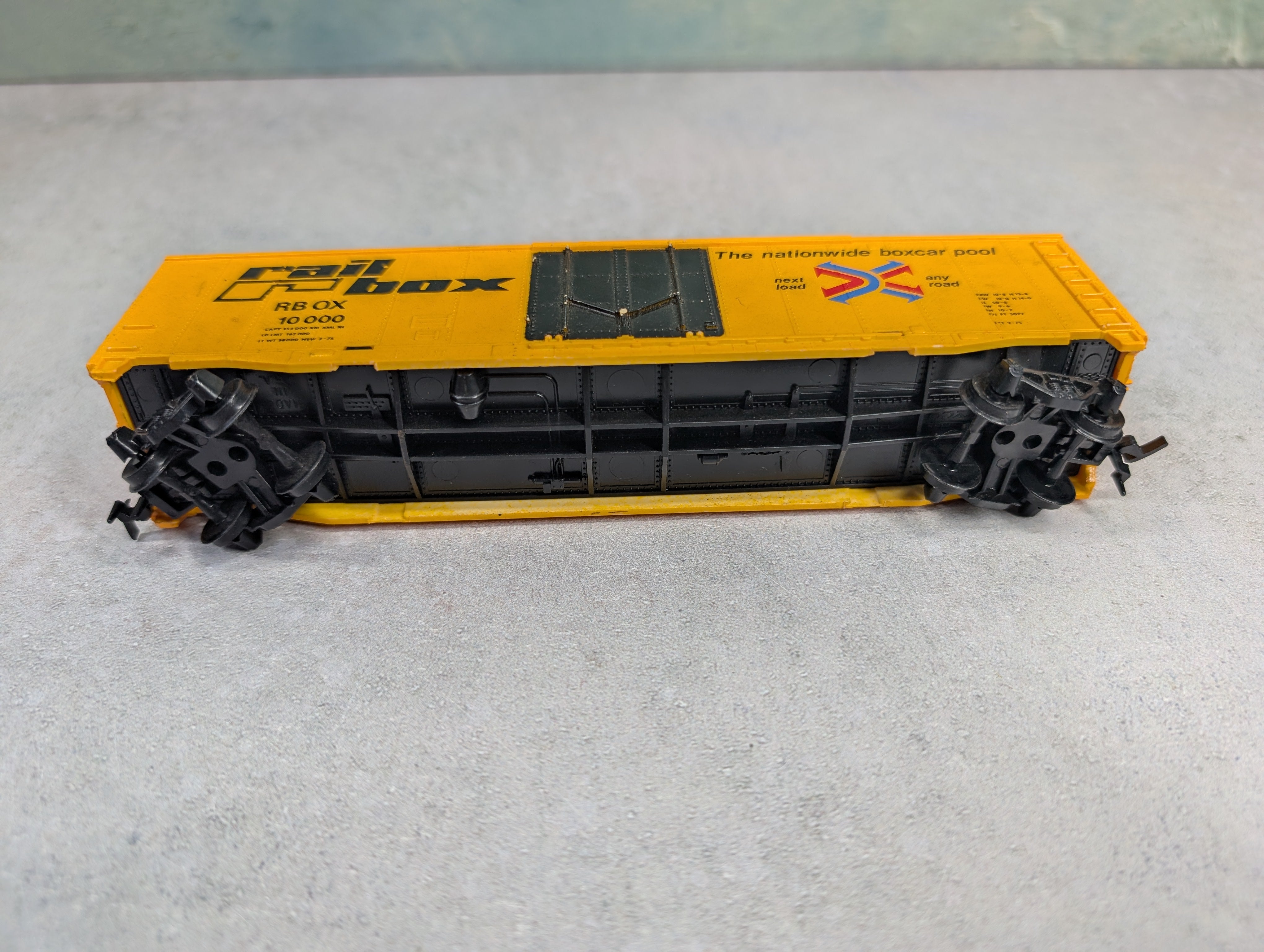 USED Tyco HO Scale 50' Box Car Railbox RBOX #10000