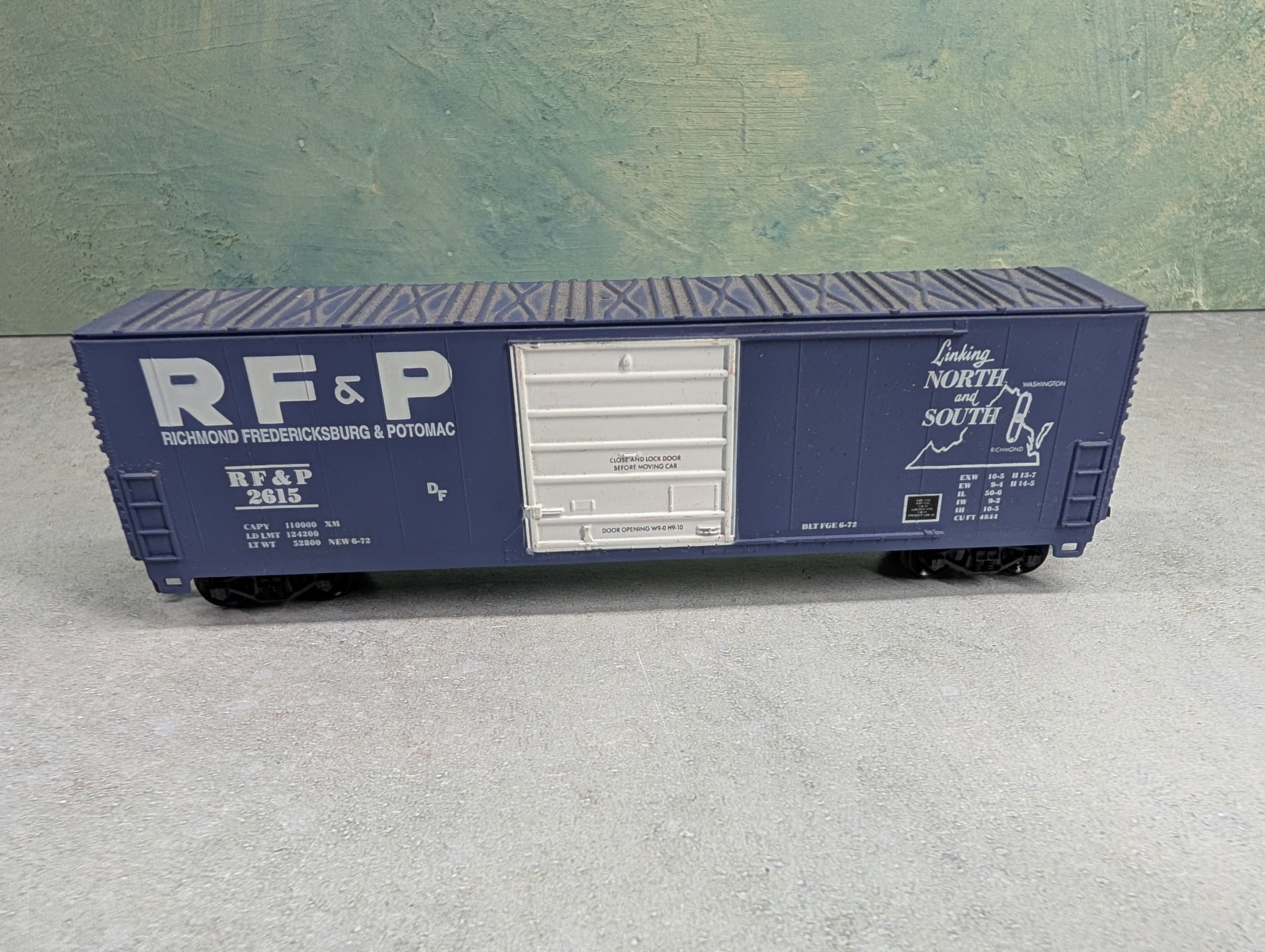 USED Life-Like HO Scale 50' Box Car Richmond, Fredericksburg and Potomac RF&P #2615