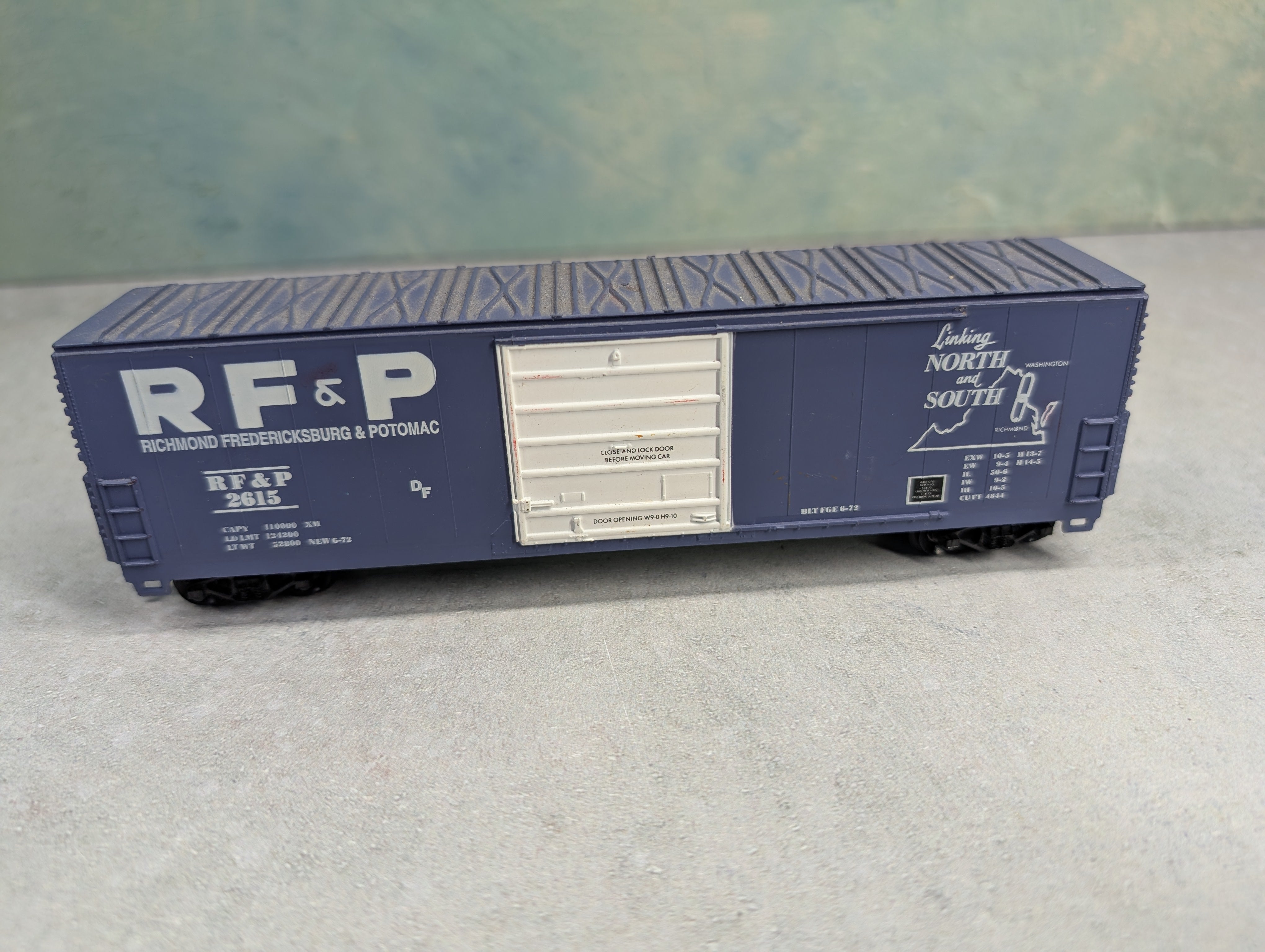 USED Life-Like HO Scale 50' Box Car Richmond, Fredericksburg and Potomac RF&P #2615