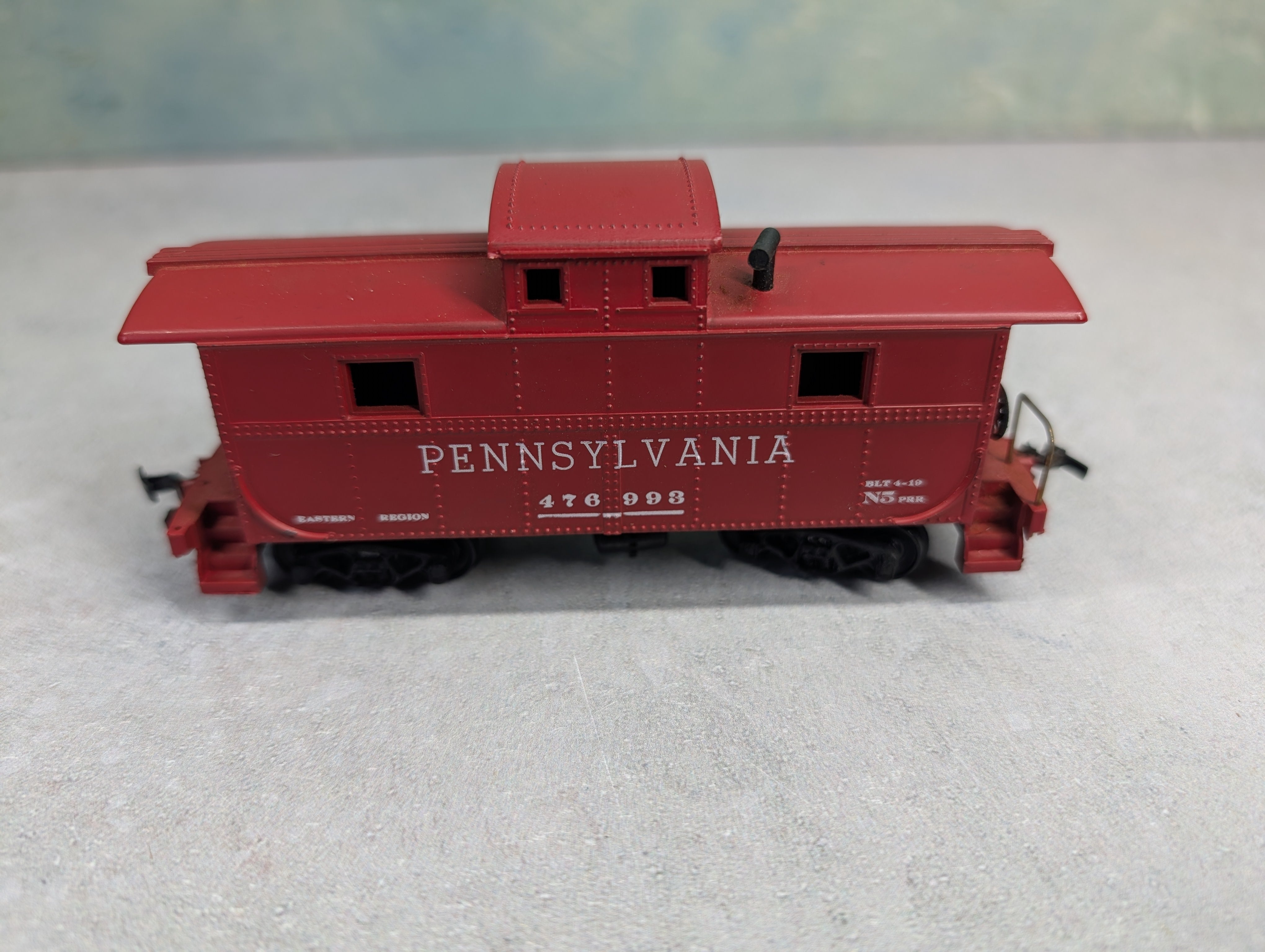 USED HOBBYLINE HO Scale Caboose Pennsylvania PRR #476993