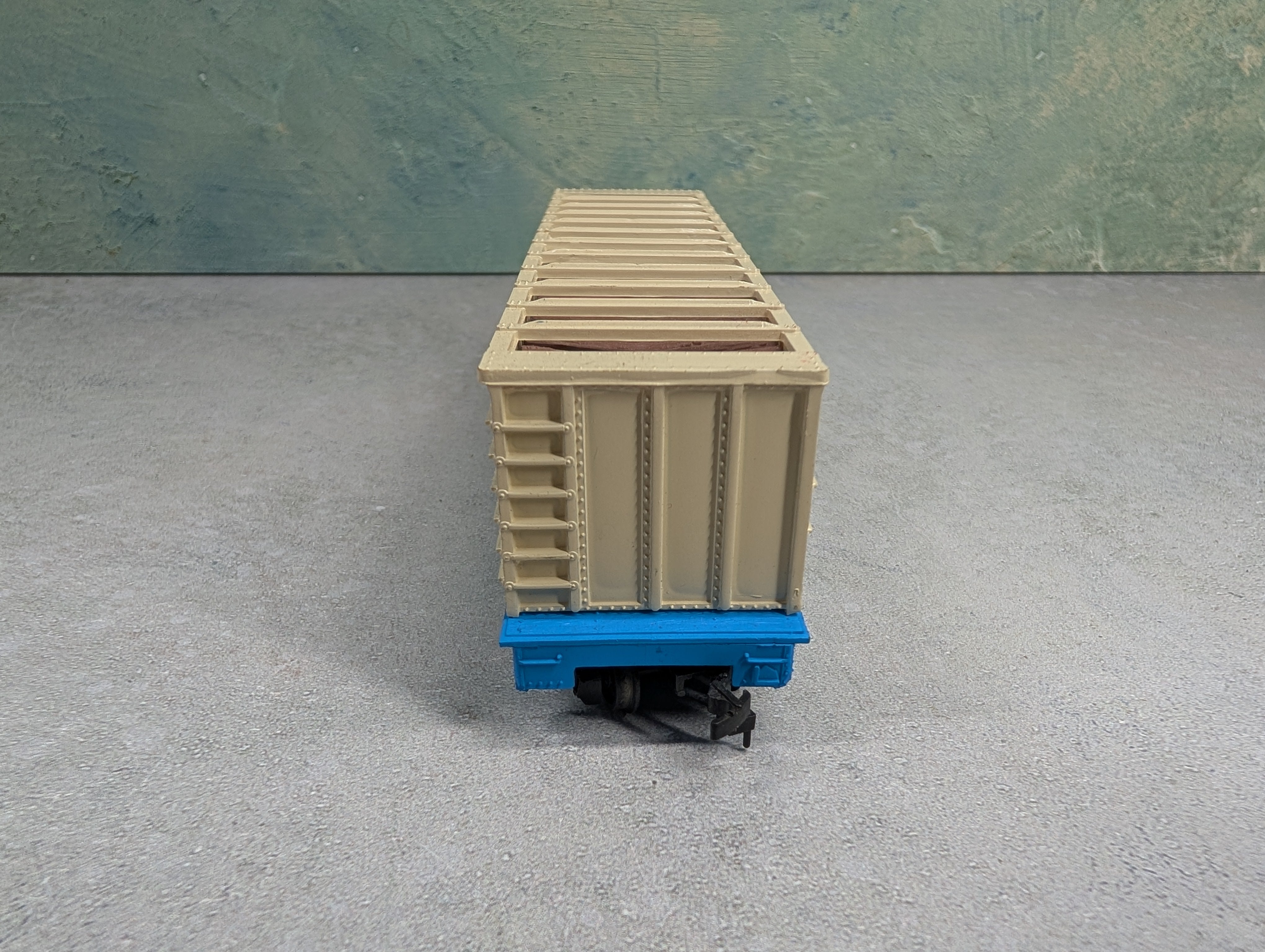 USED Bachmann HO Scale Puplewood Flat Car Georgia Pacific