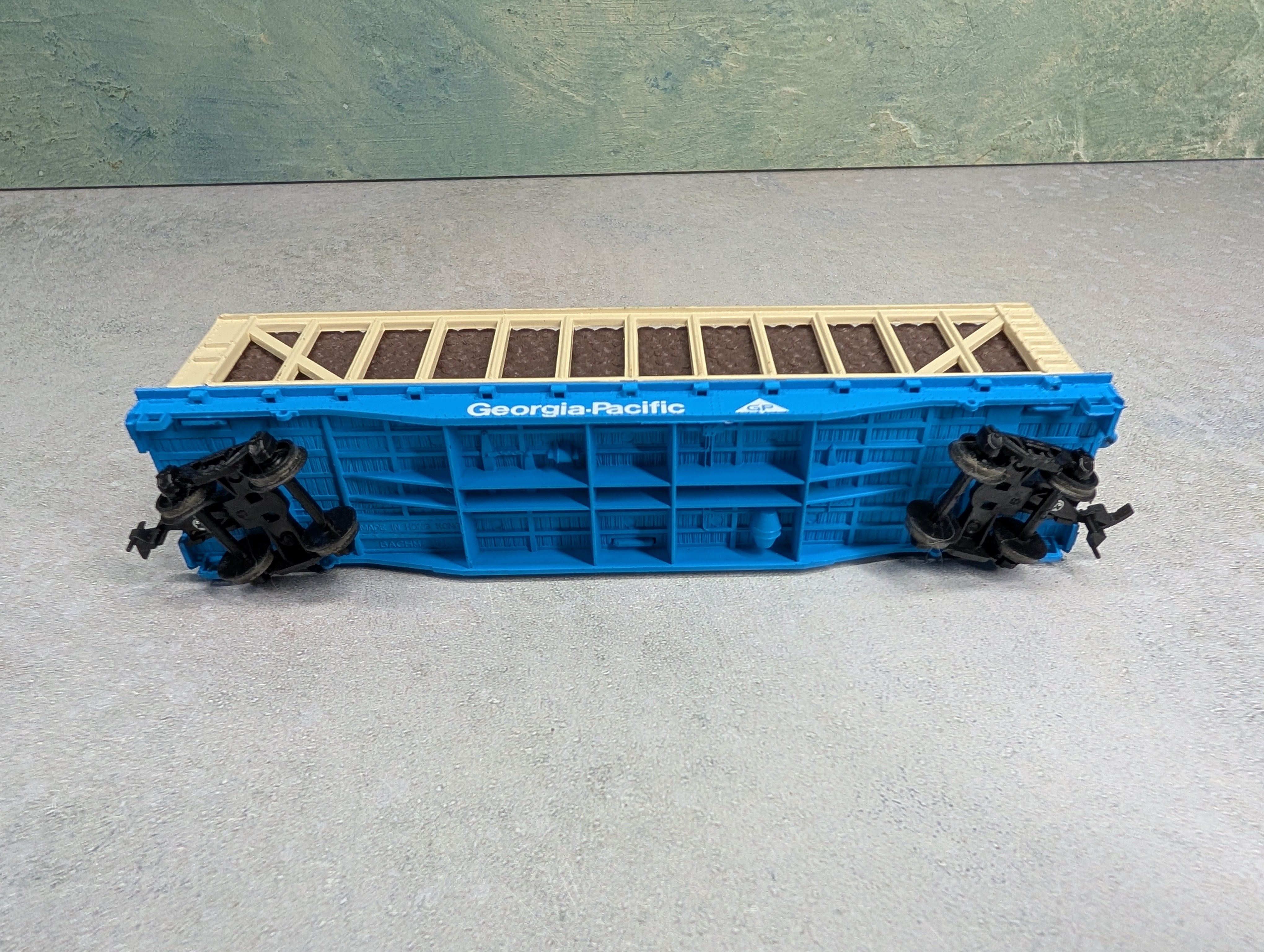 USED Bachmann HO Scale Puplewood Flat Car Georgia Pacific