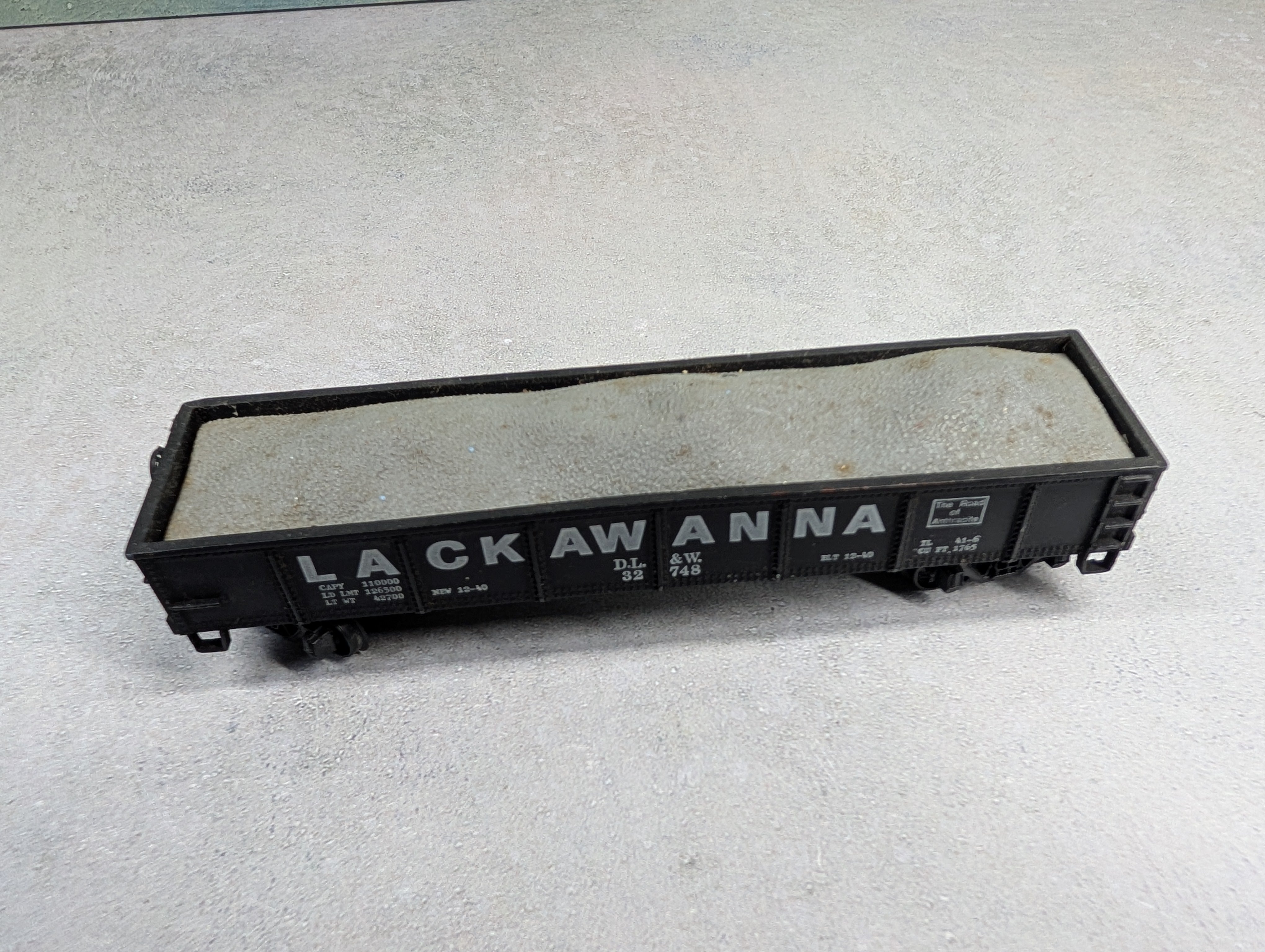 USED AHM HO Scale Gondola Lackawanna DL&W #32748