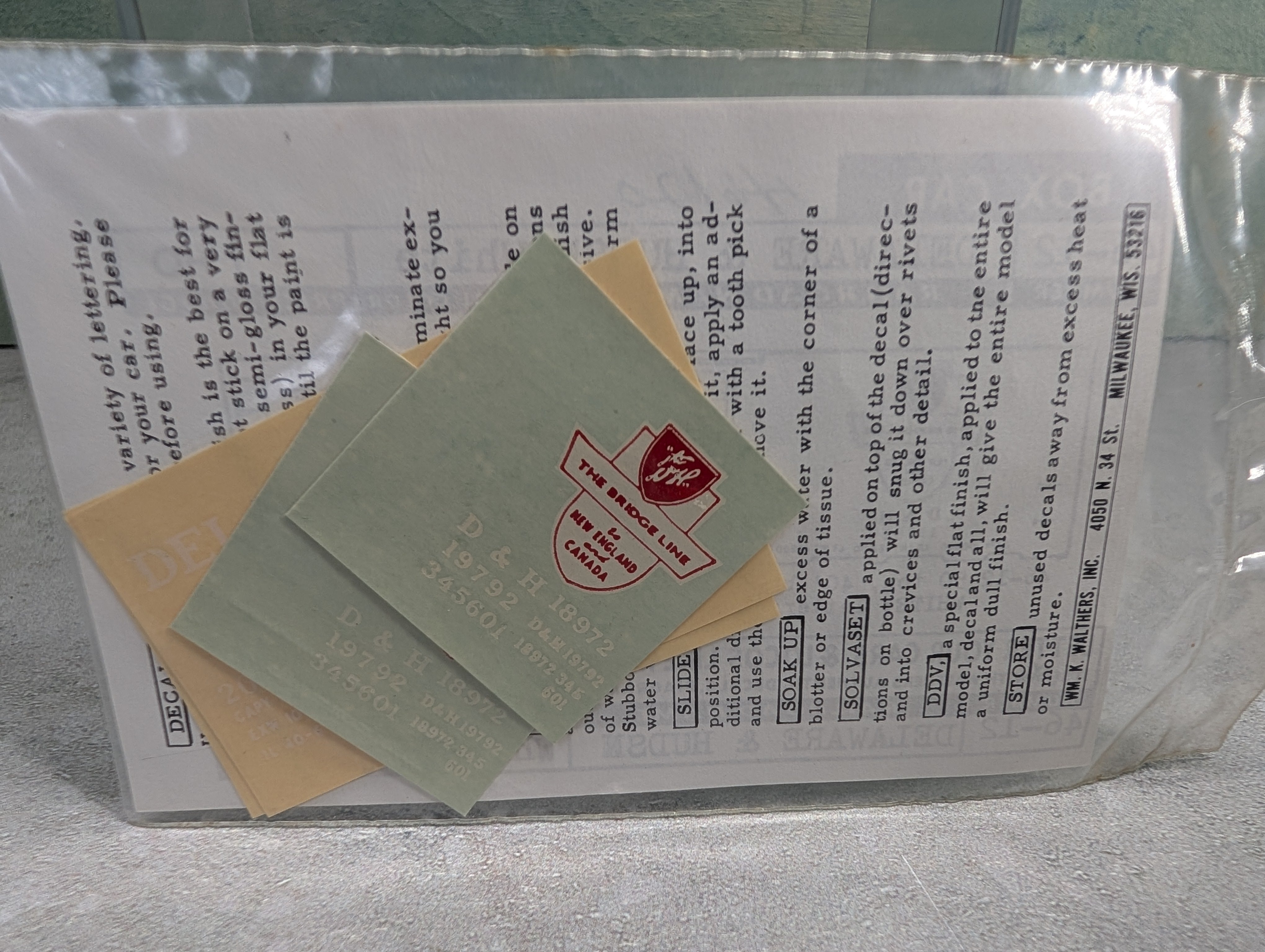 Walthers 46-12 HO Scale Box Car - Delaware & Hudson (White) Decals