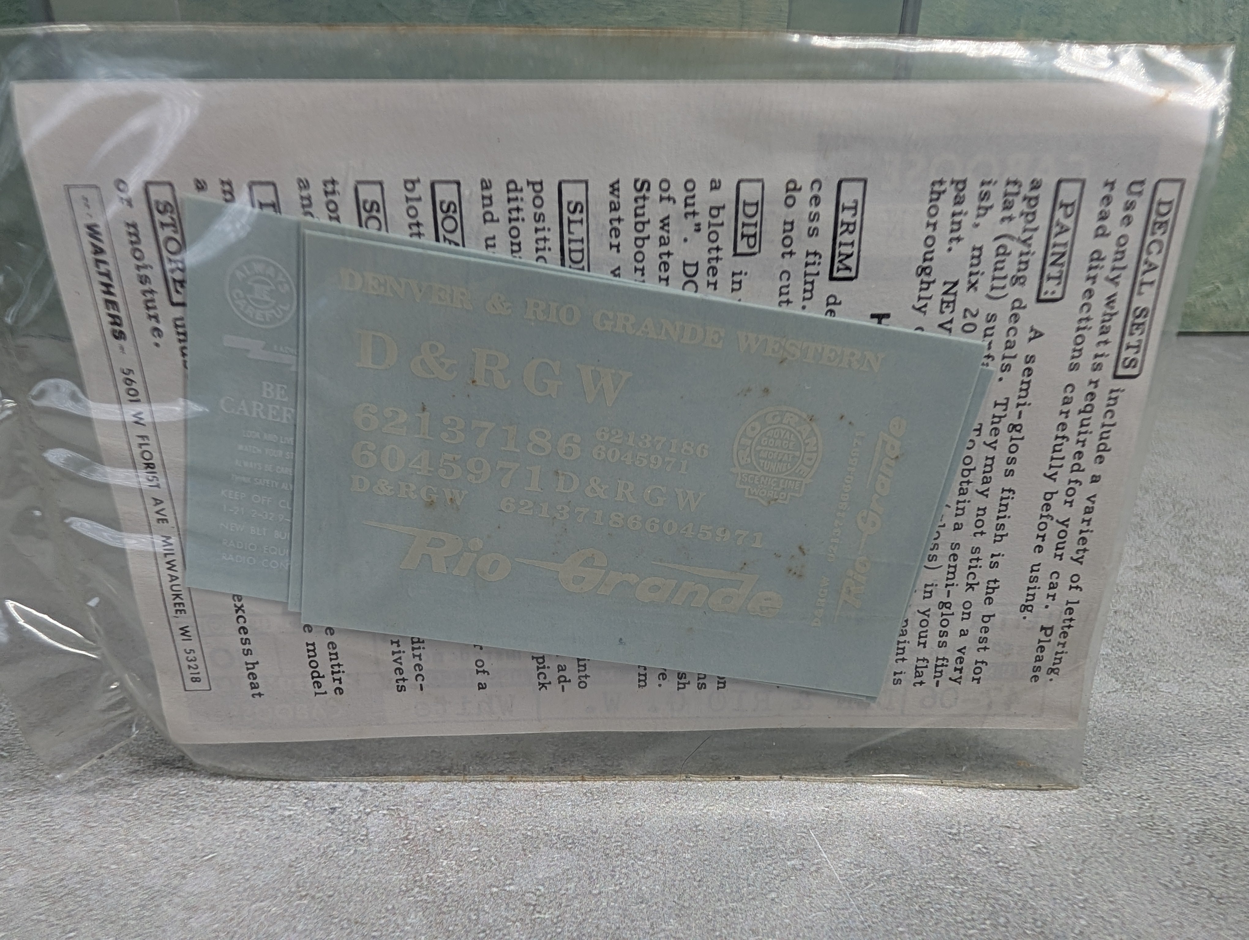 Walthers 47-06 HO Scale Caboose - Rio Grande D&RGW (White) Decals