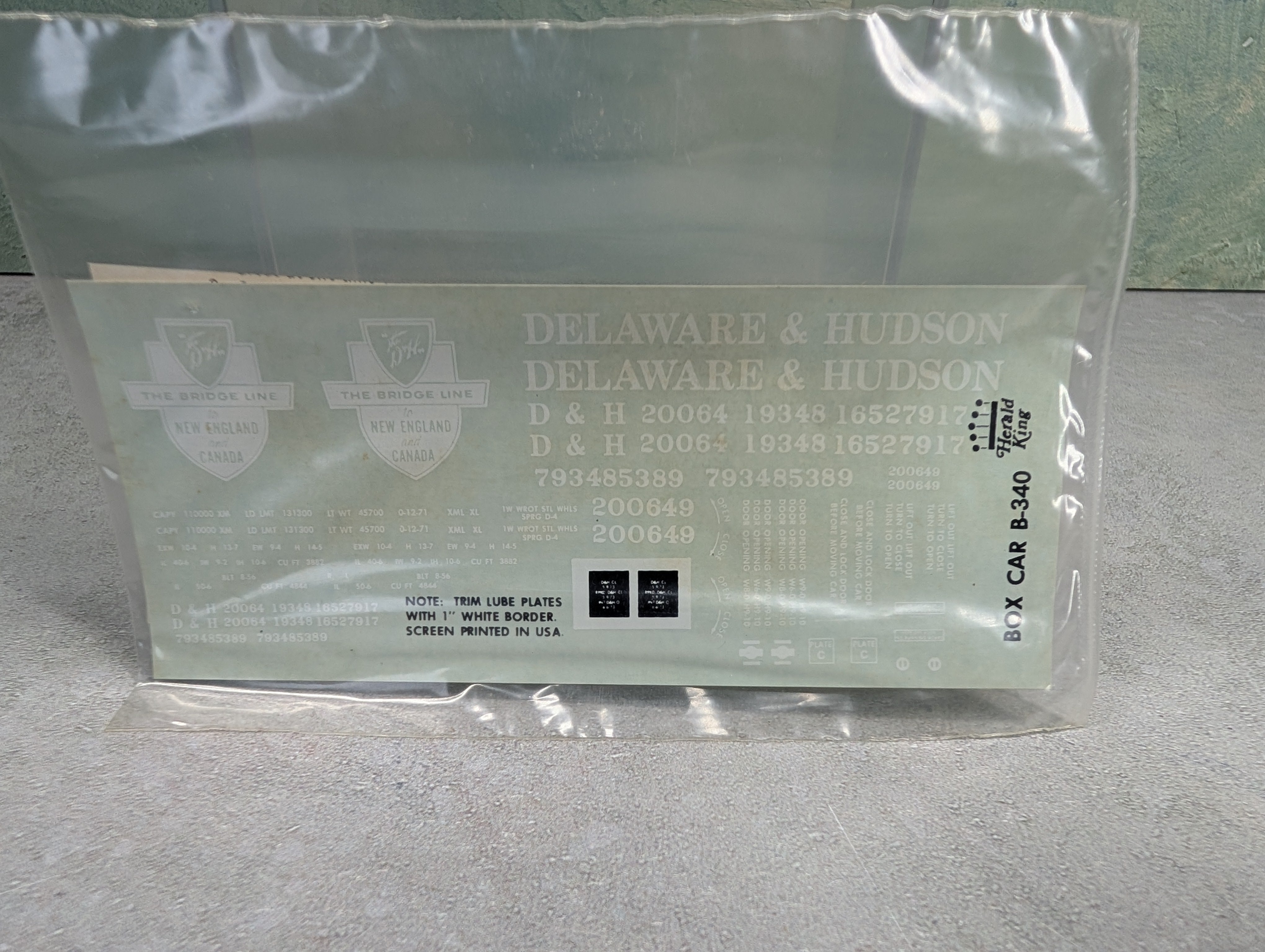 The Herald King B-340 HO Scale Red 40' or 50' Box Car 12-71 Delaware and Hudson Decals