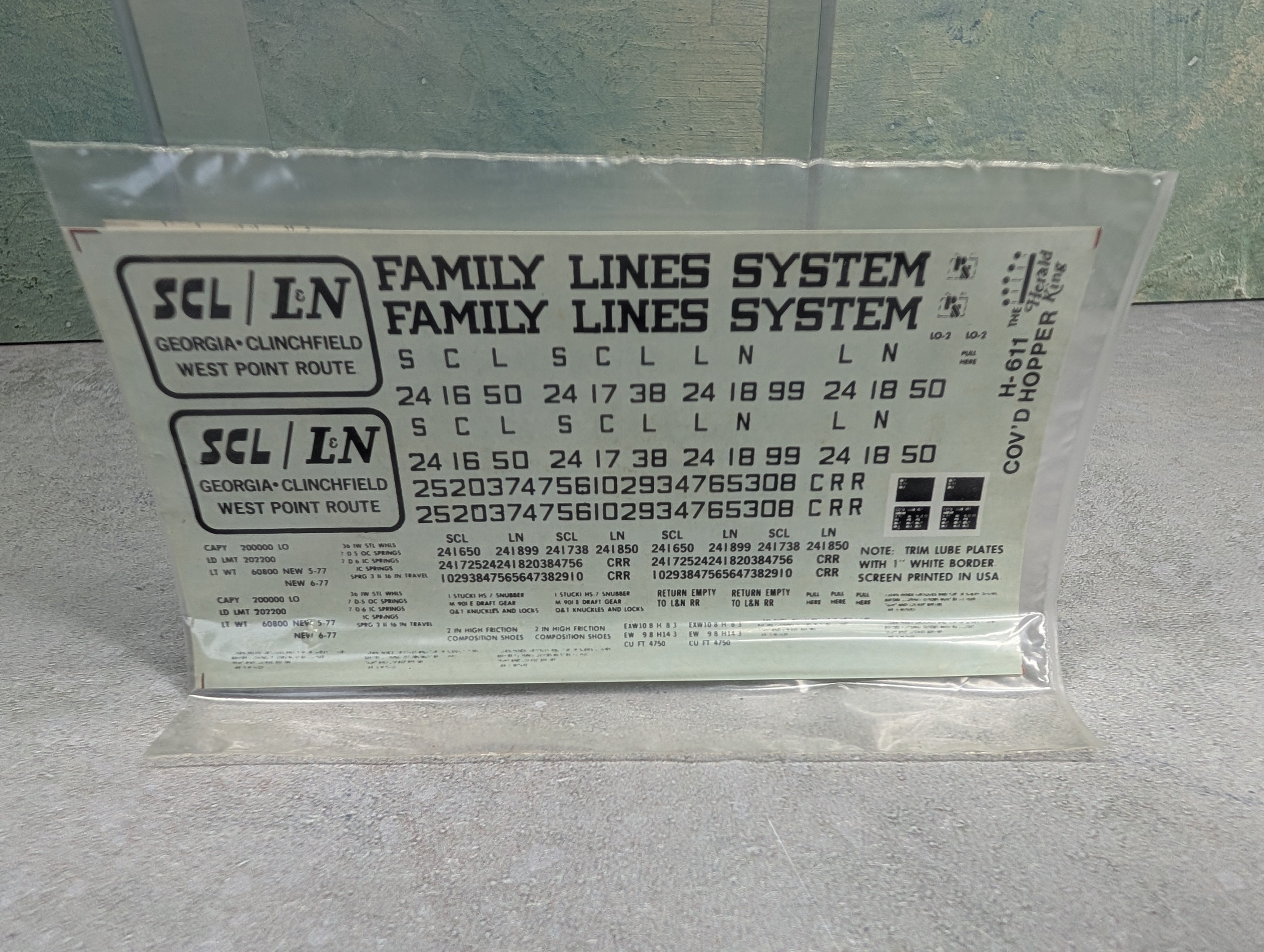 The Herald King H-611 HO Scale Beige PS Covered Hopper 5-77 Family Lines System Decals