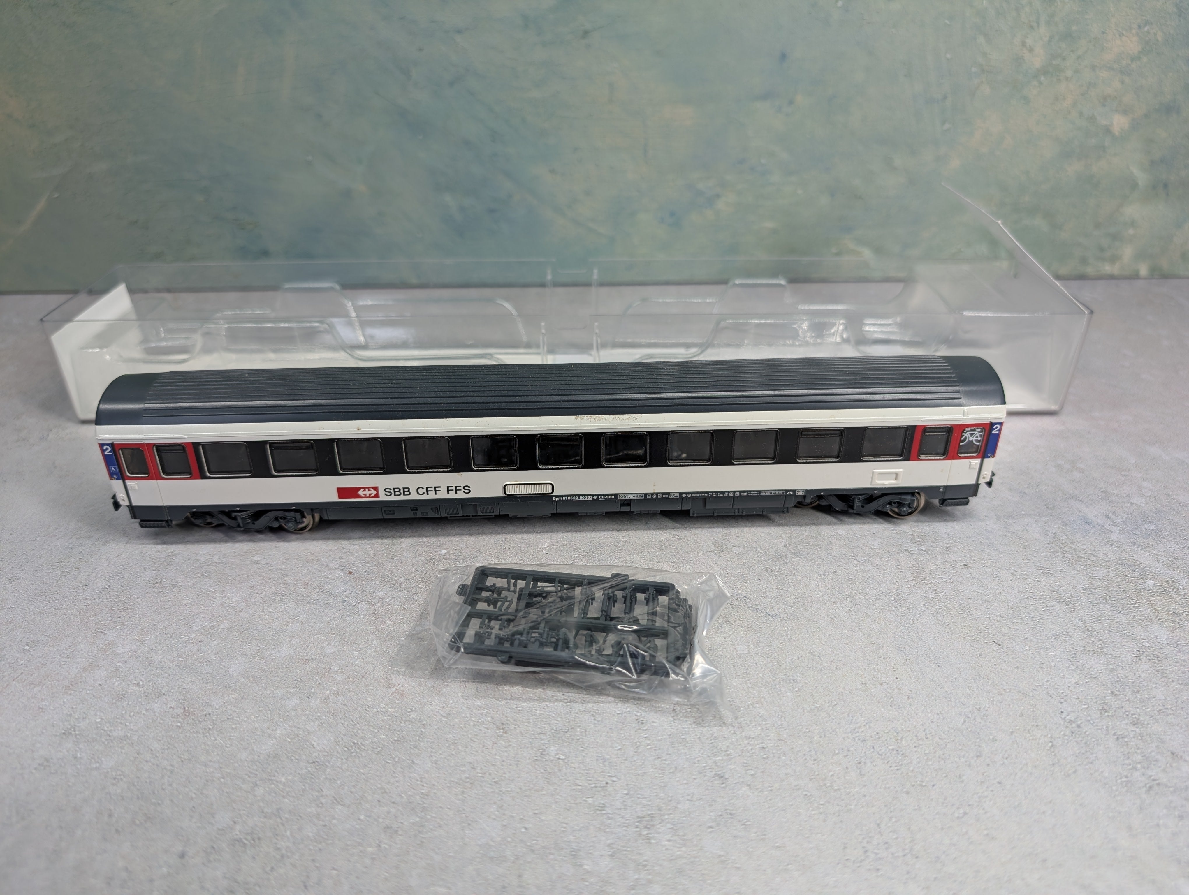 USED ROCO 54167 HO Scale 2nd Class Eurocity Compartment Coach Bpm Passenger Car Swiss Federal Railways