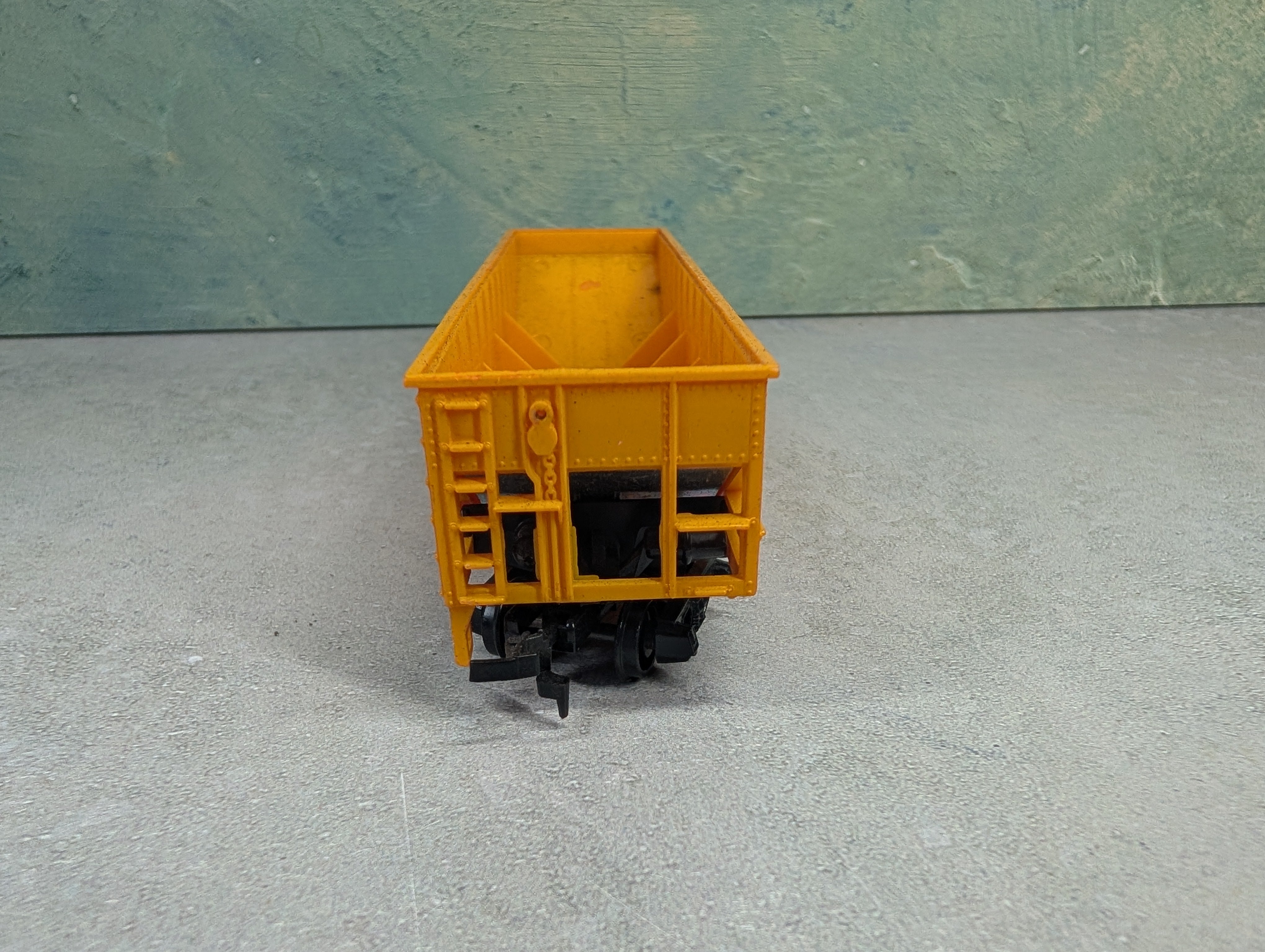 USED Tyco HO Scale Quad Hopper Union Pacific UP #62040