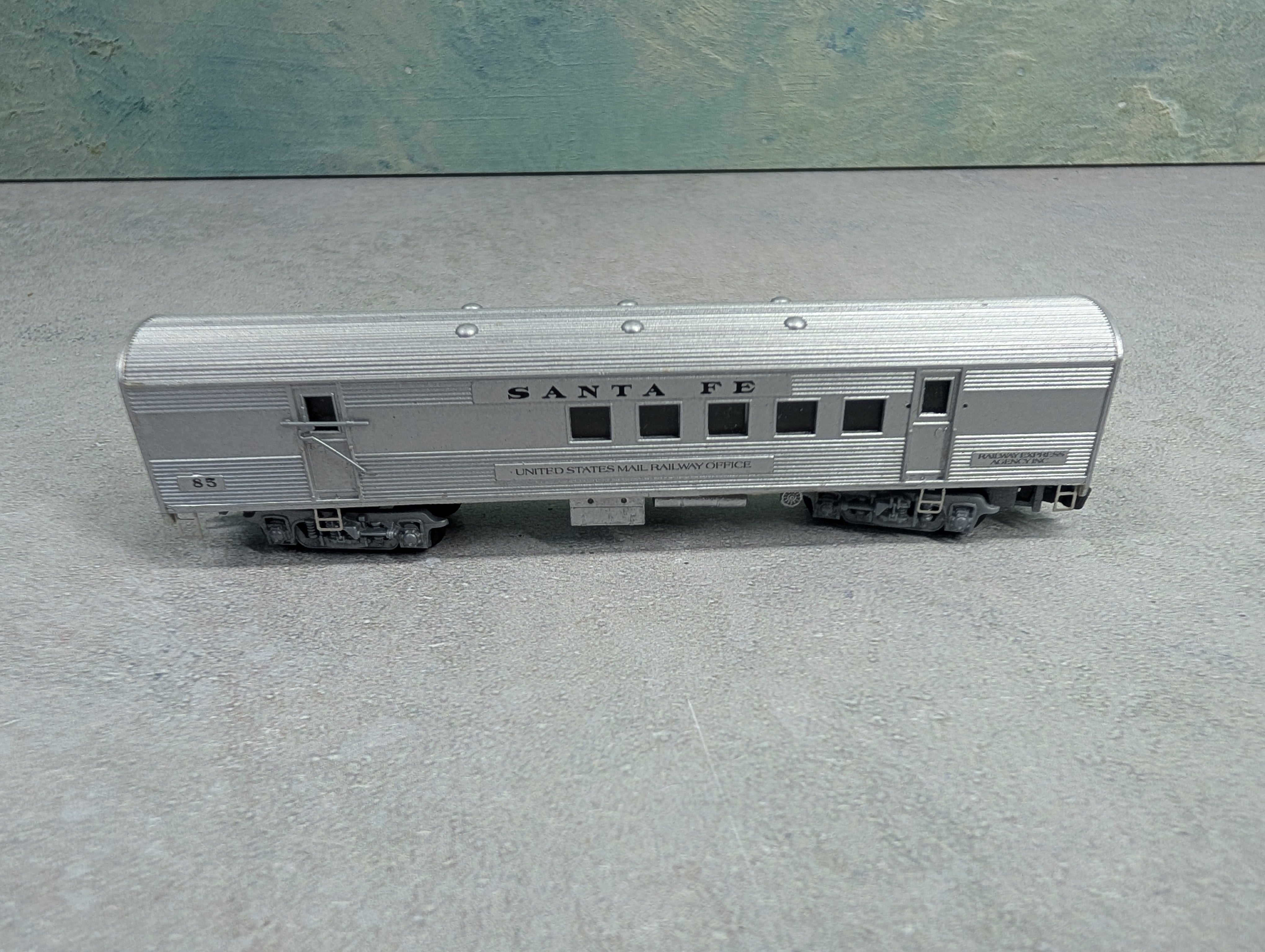 USED Arnold Rapido N Scale RPO Coach Car Santa Fe REA #85