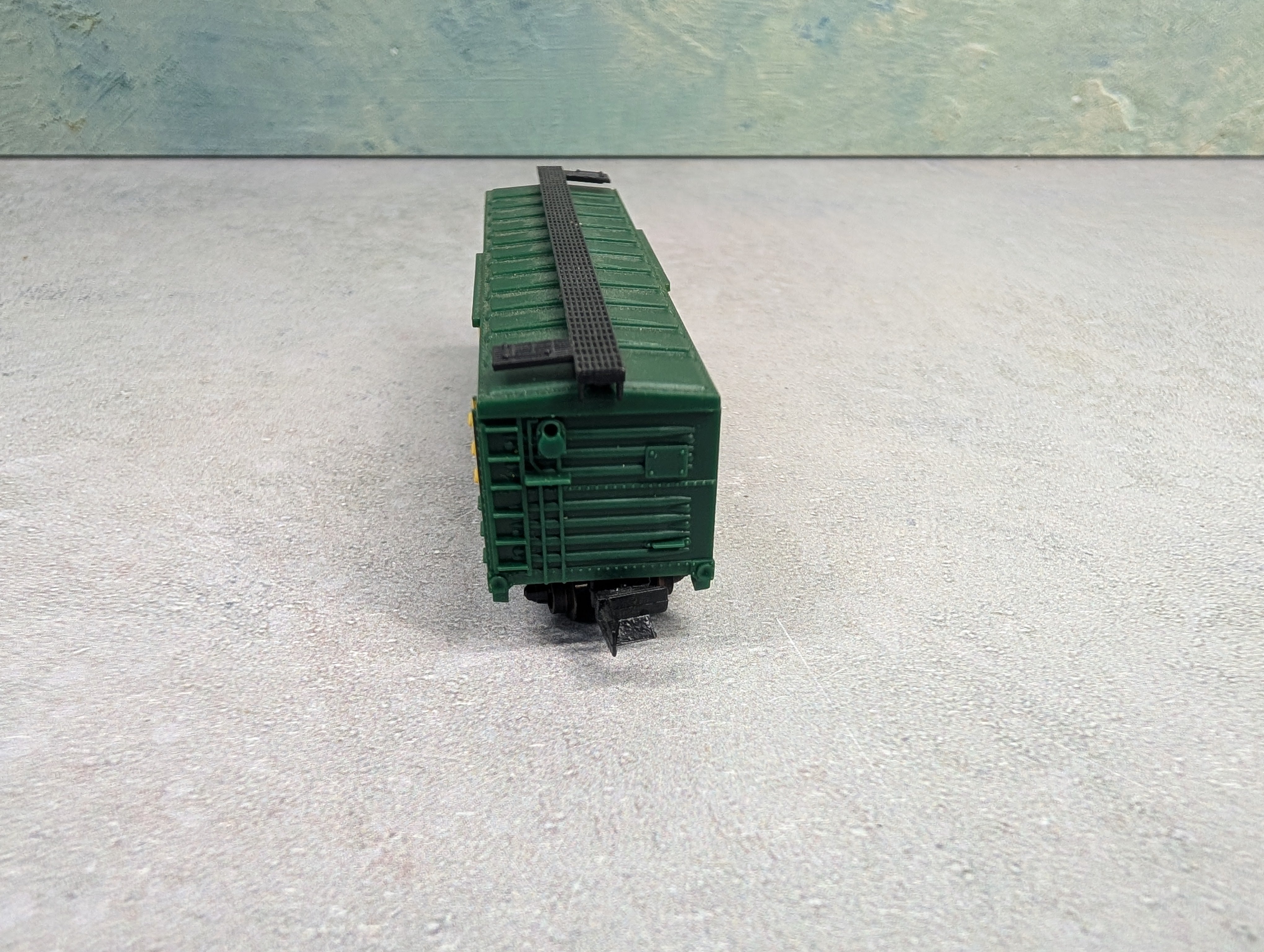 USED Life-Like N Scale 40' Cattle Stock Car Chicago & North Western CNW #15040