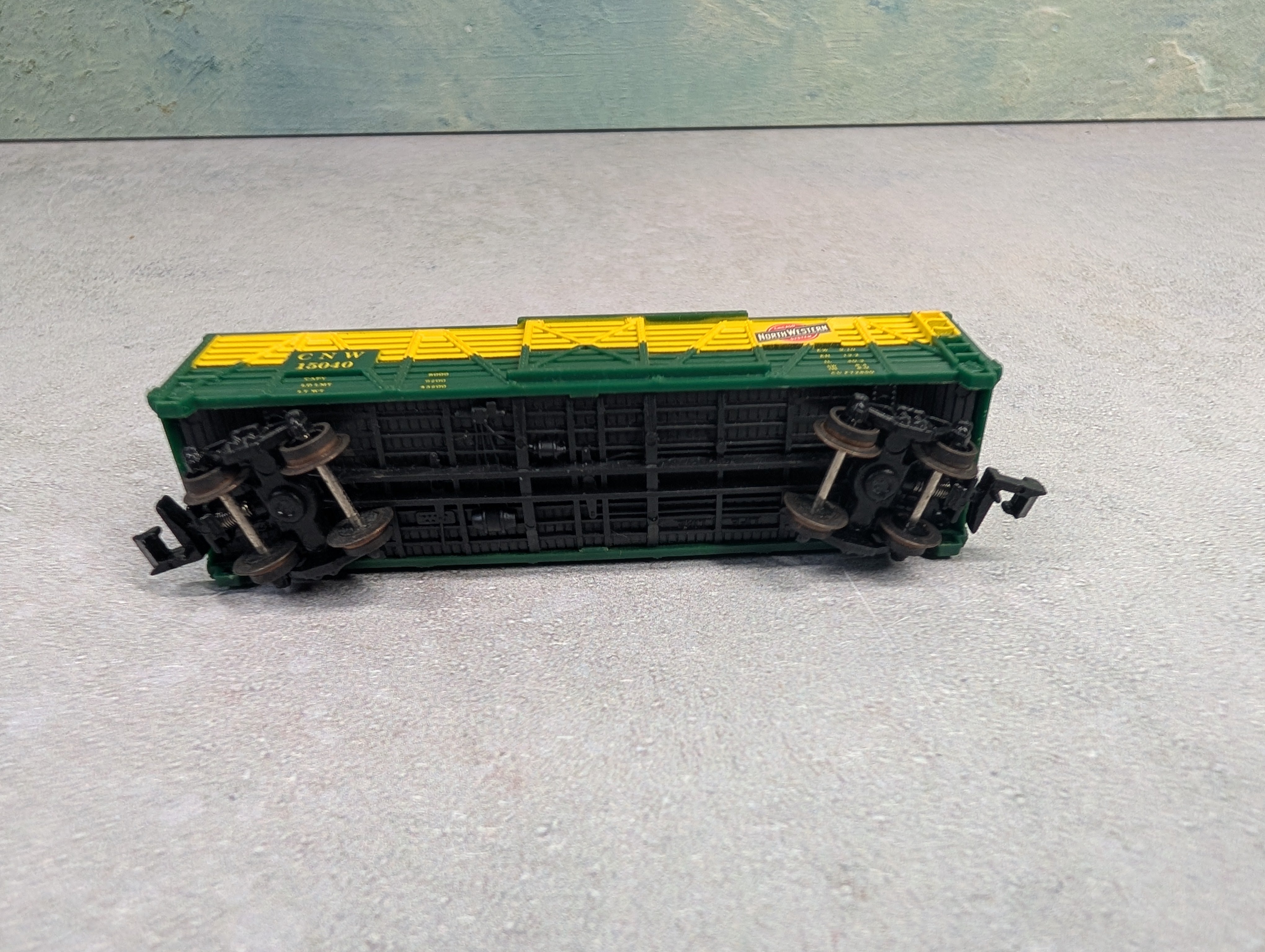 USED Life-Like N Scale 40' Cattle Stock Car Chicago & North Western CNW #15040