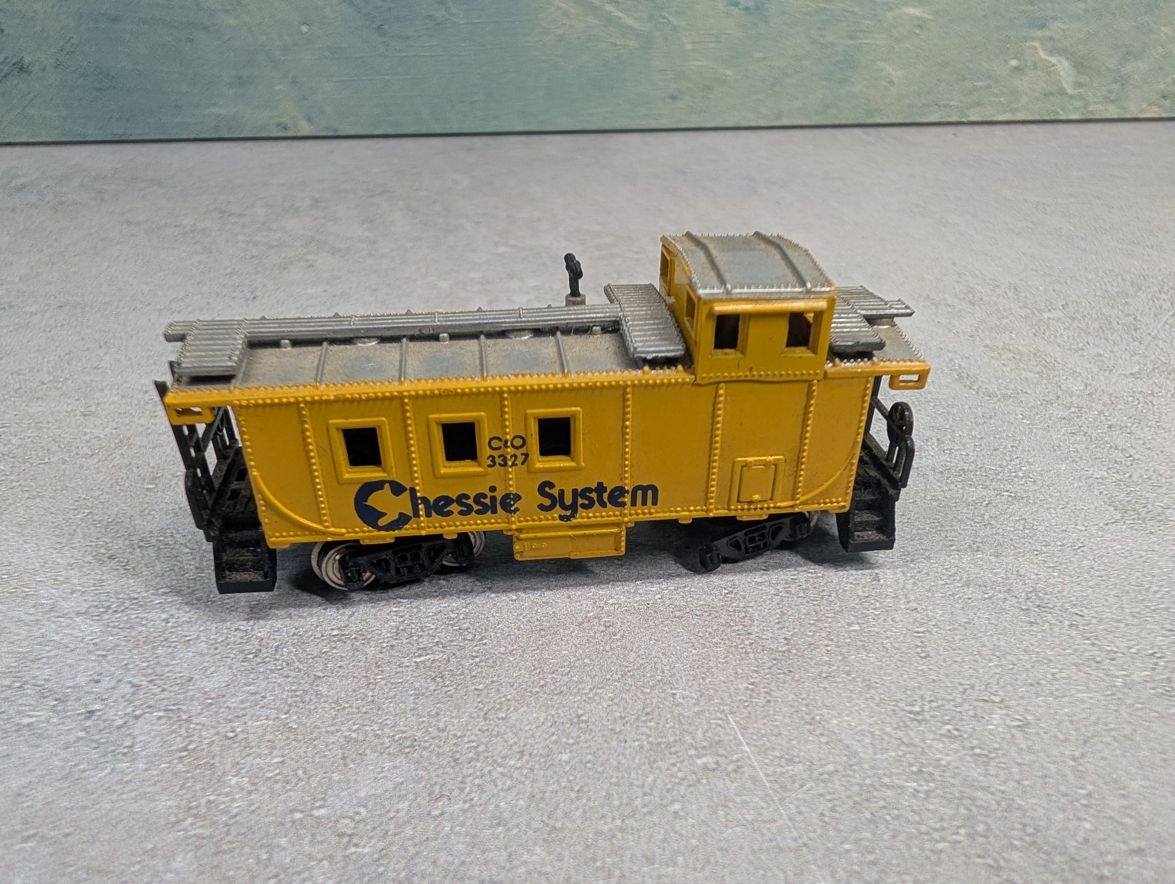 USED Bachmann N Scale Caboose Chessie System C&O #3327