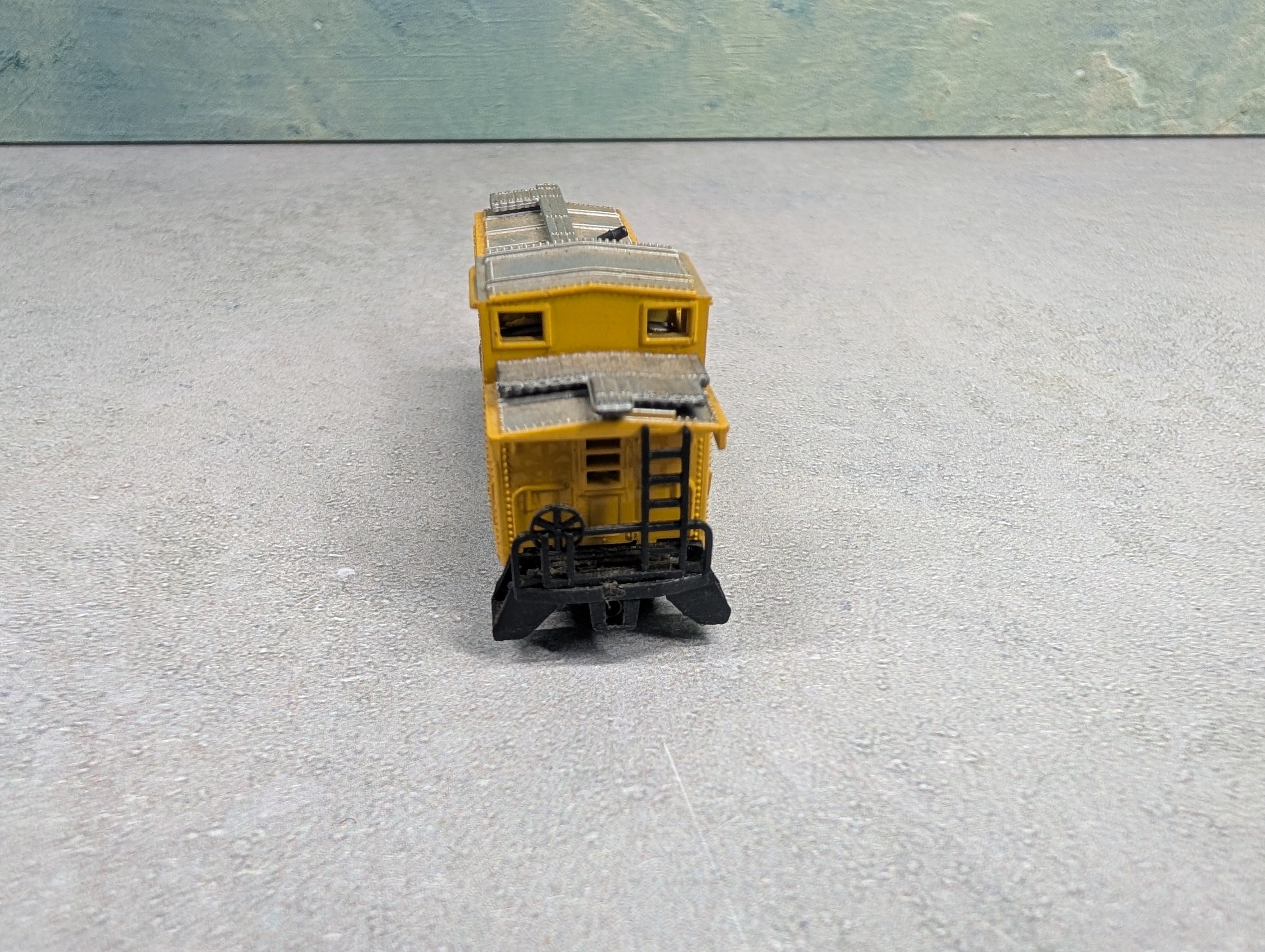 USED Bachmann N Scale Caboose Chessie System C&O #3327
