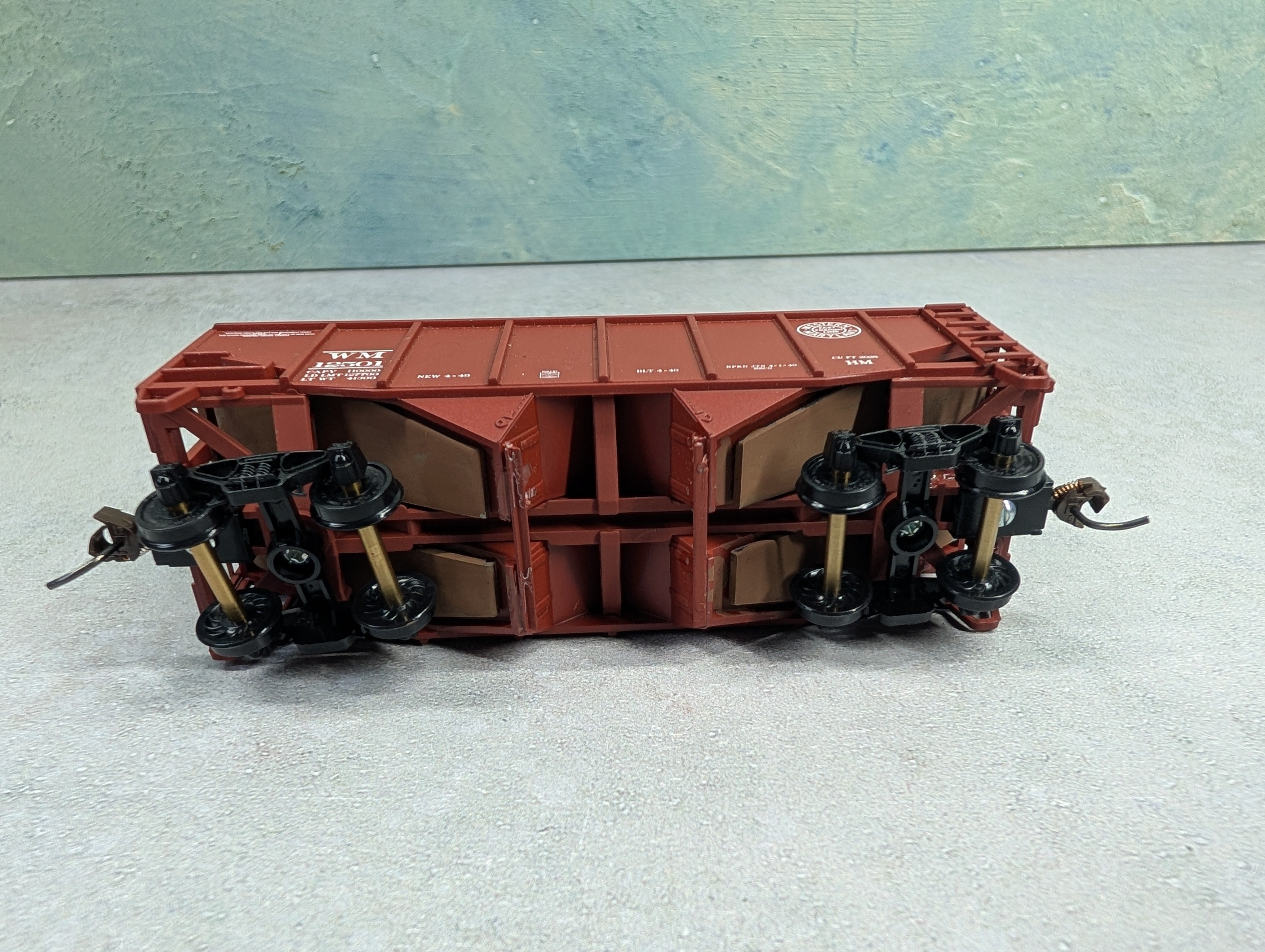 USED Stewart Hobbies HO Scale 2 Bay Open Hopper Western Maryland WM #12501