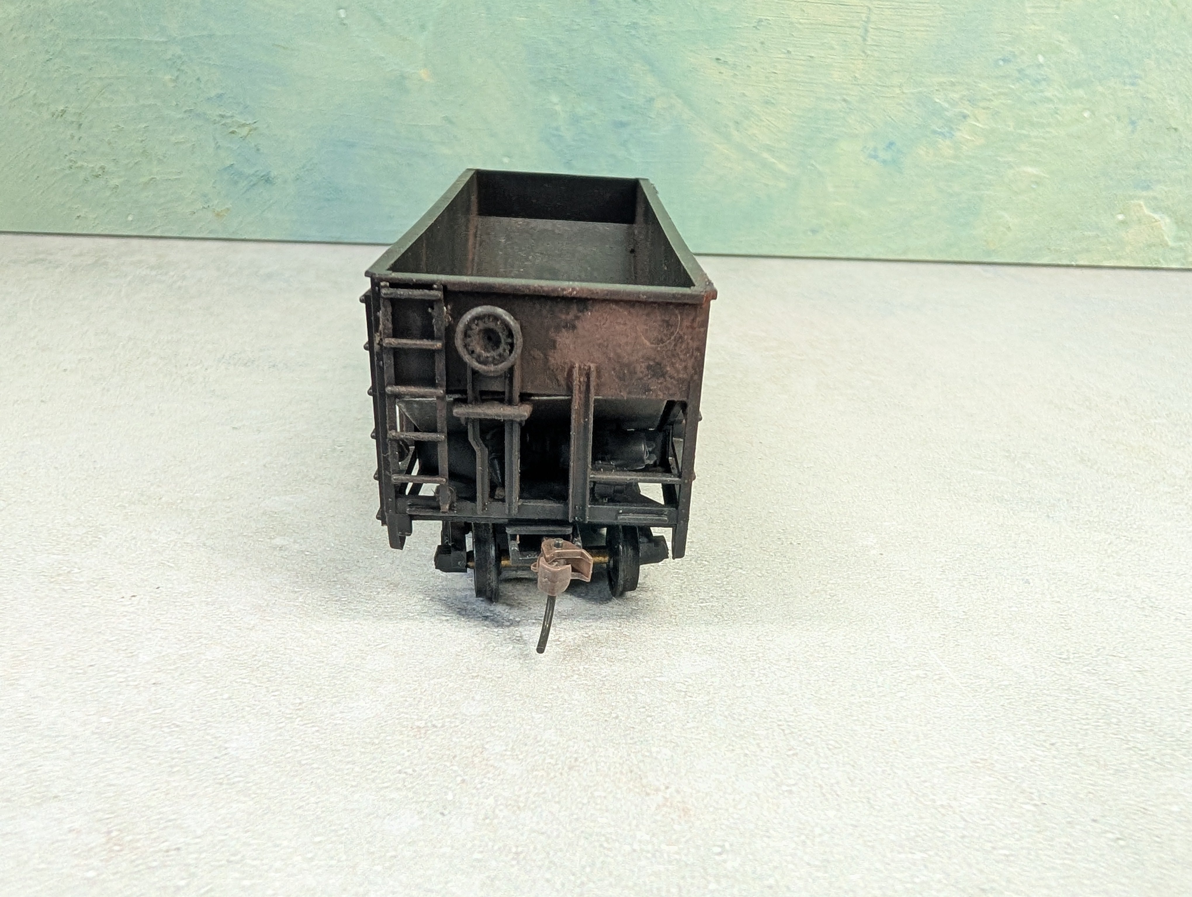 USED Stewart Hobbies HO Scale 2 Bay Open Hopper Reading RDG #80262 Weathered