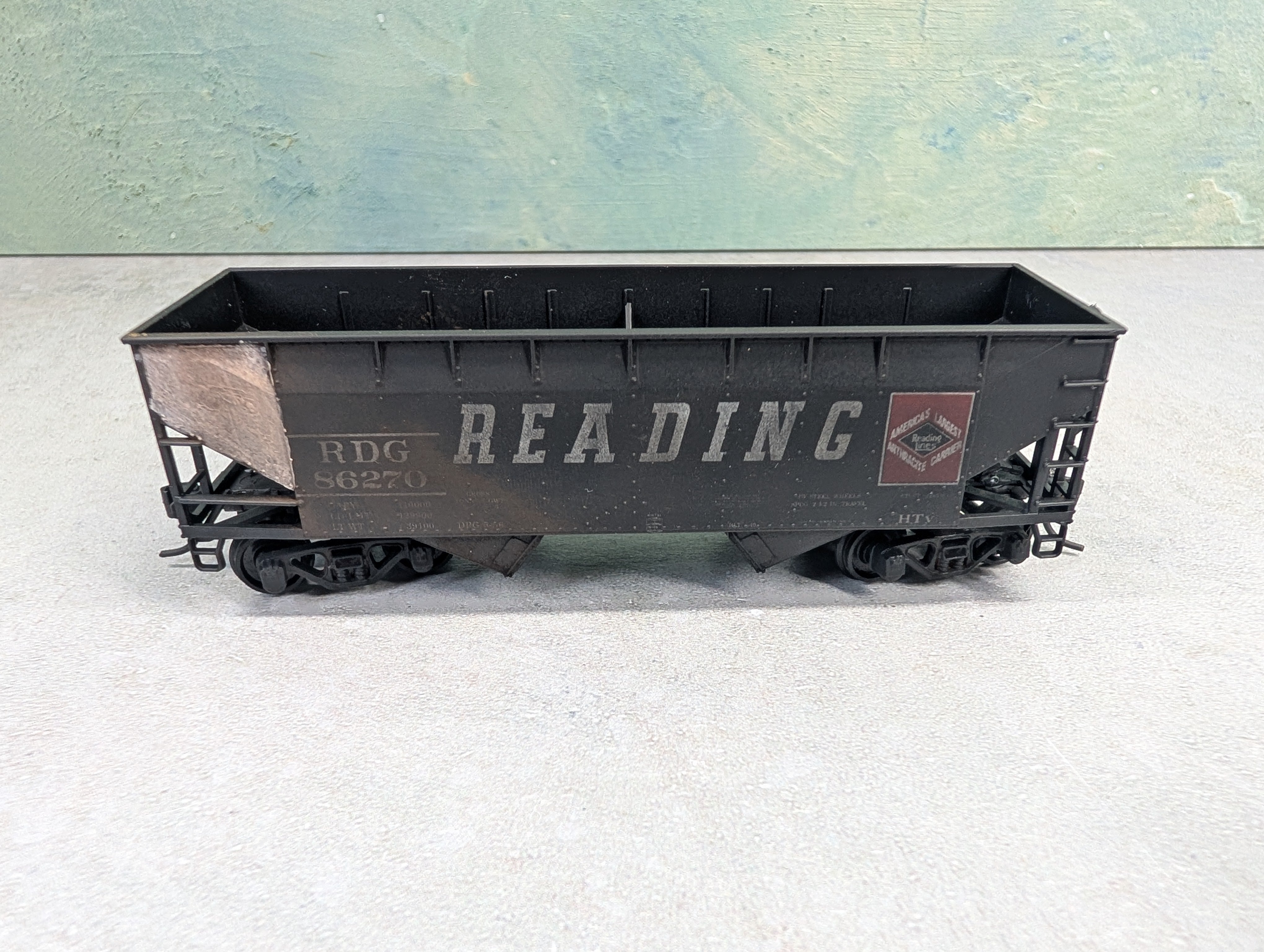 USED Athearn HO Scale 2 Bay Open Hopper Reading RDG #86270 Weathered