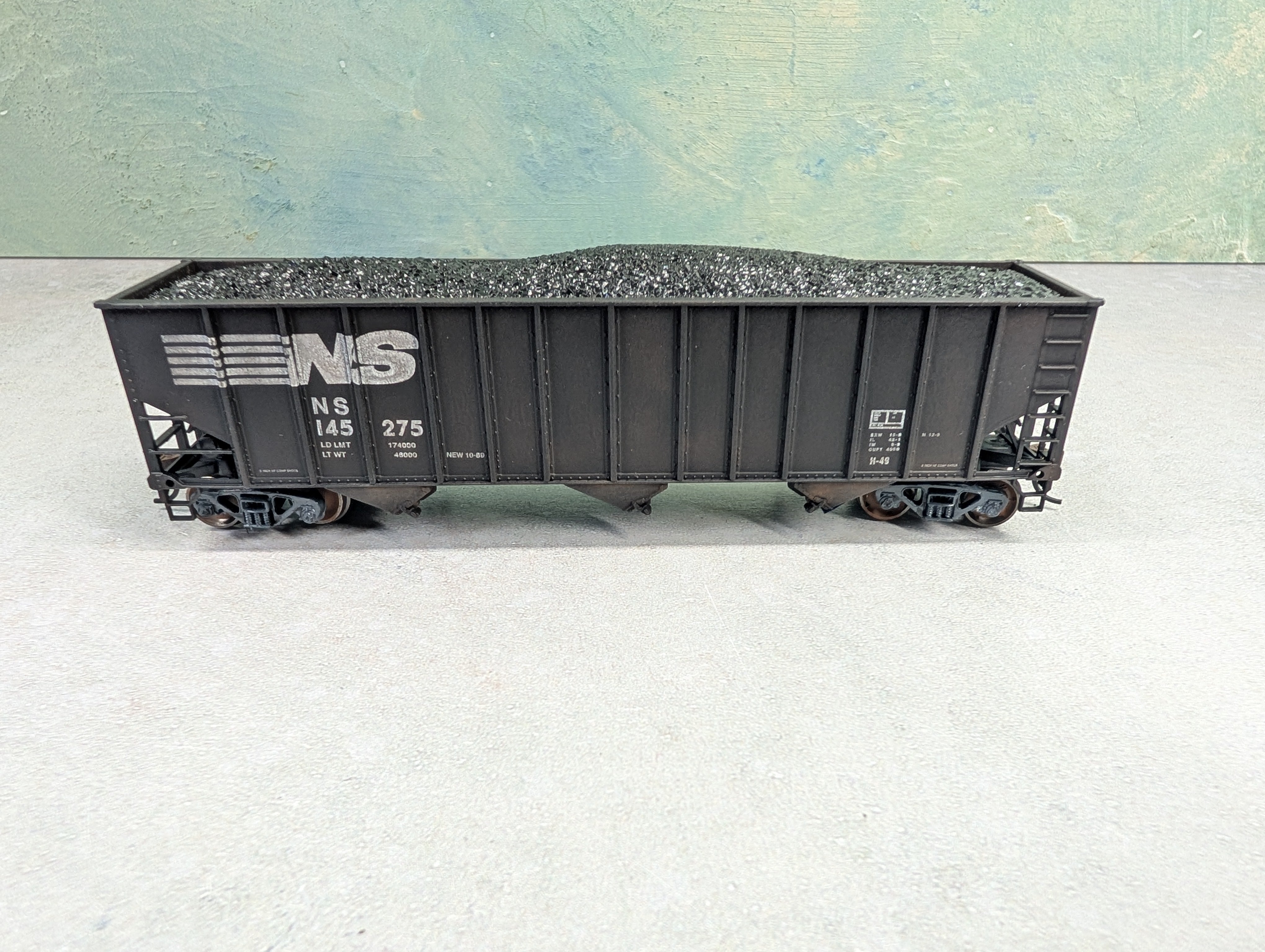 USED Bachmann 18740 HO Scale Bethlehem Steel 100 Ton Hopper Norfolk Southern NS #145275 Weathered